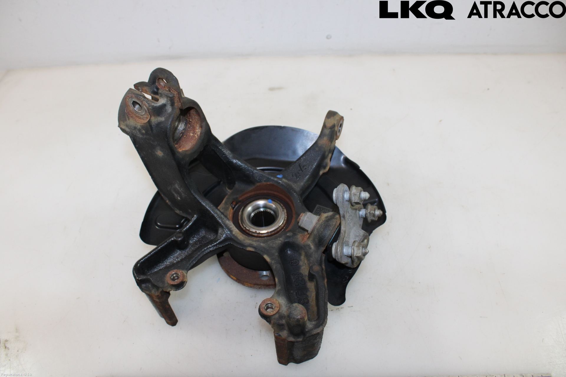 Volkswagen VW TAIGO 22- Styrspindel Lagerhus Hö