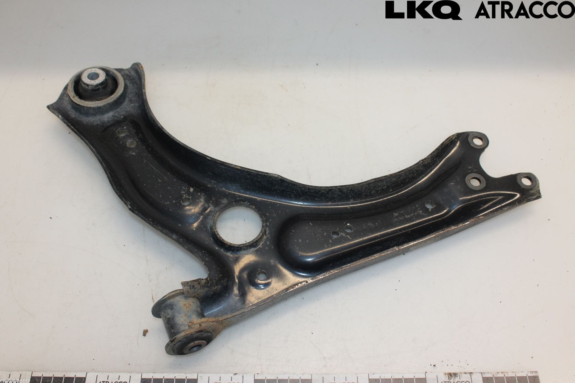 Seat ARONA Bärarm Fram Undre Hö