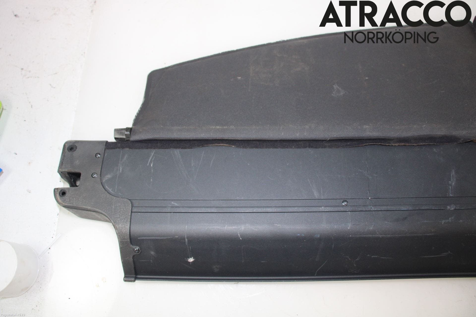 Toyota AVENSIS 03-06 Hatthylla