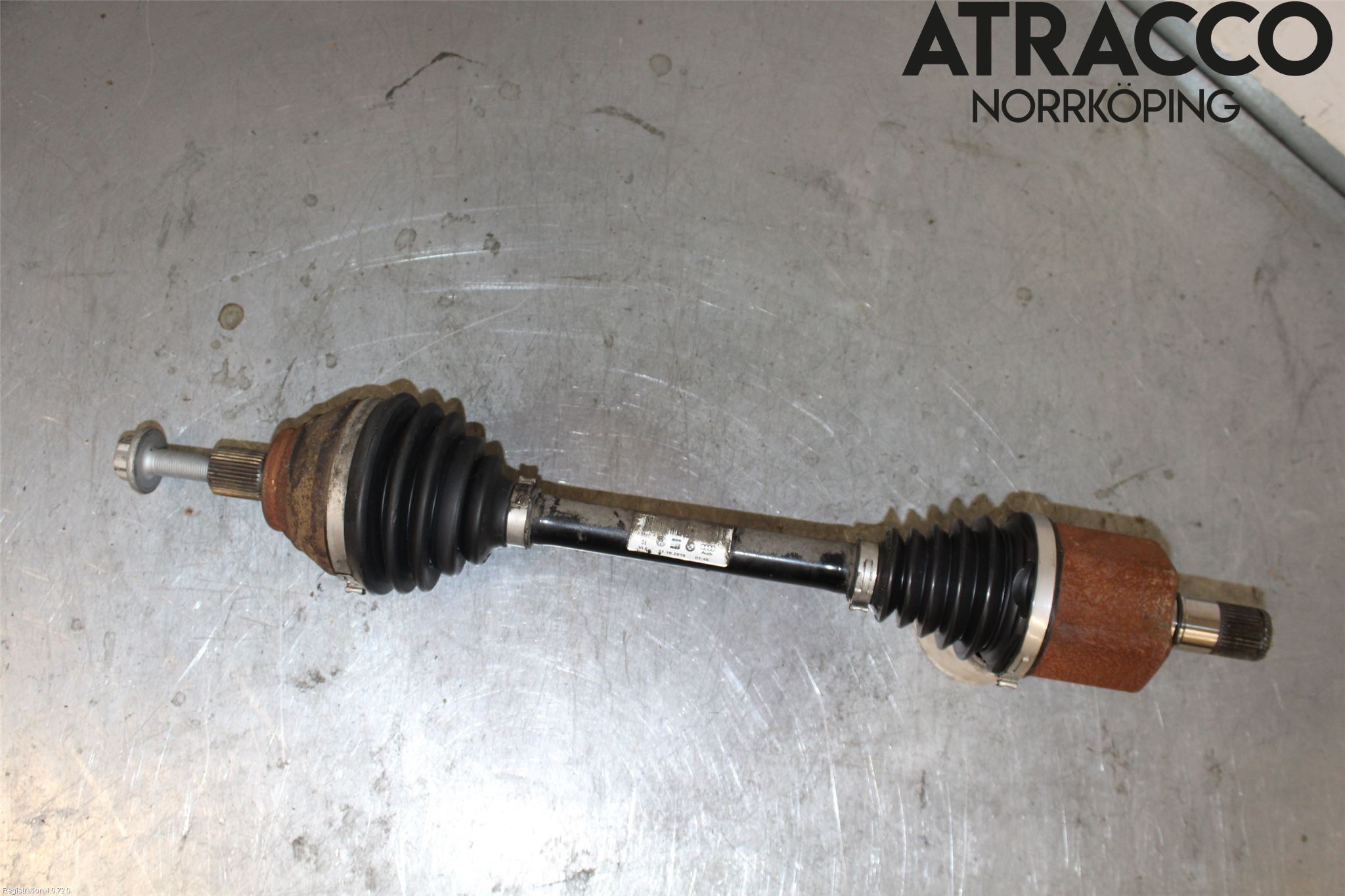Volkswagen VW PASSAT 15-19 Drivaxel Fram Vänster
