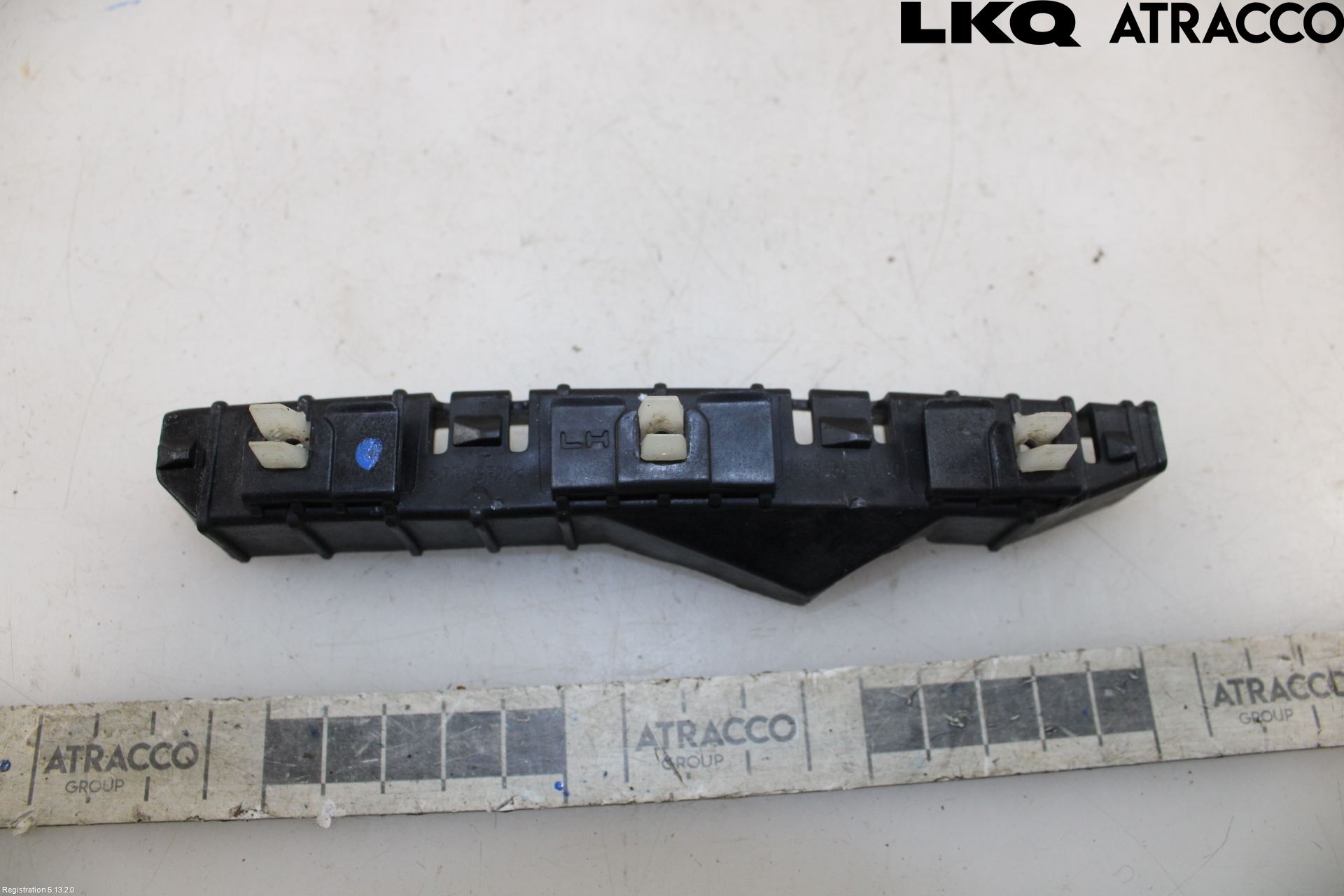 Hyundai i10 BA 14-16 Stötfångarfäste Fram Vä