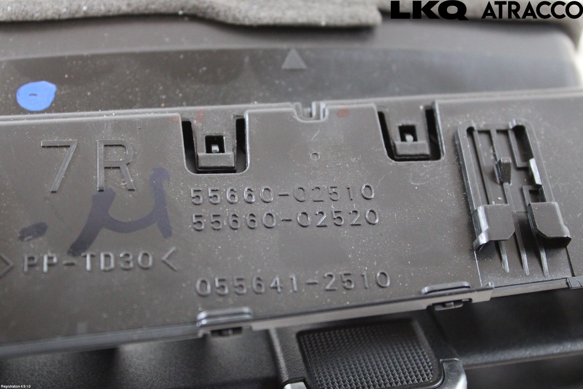 Toyota COROLLA 19- Defrosterkanal-Munstycke