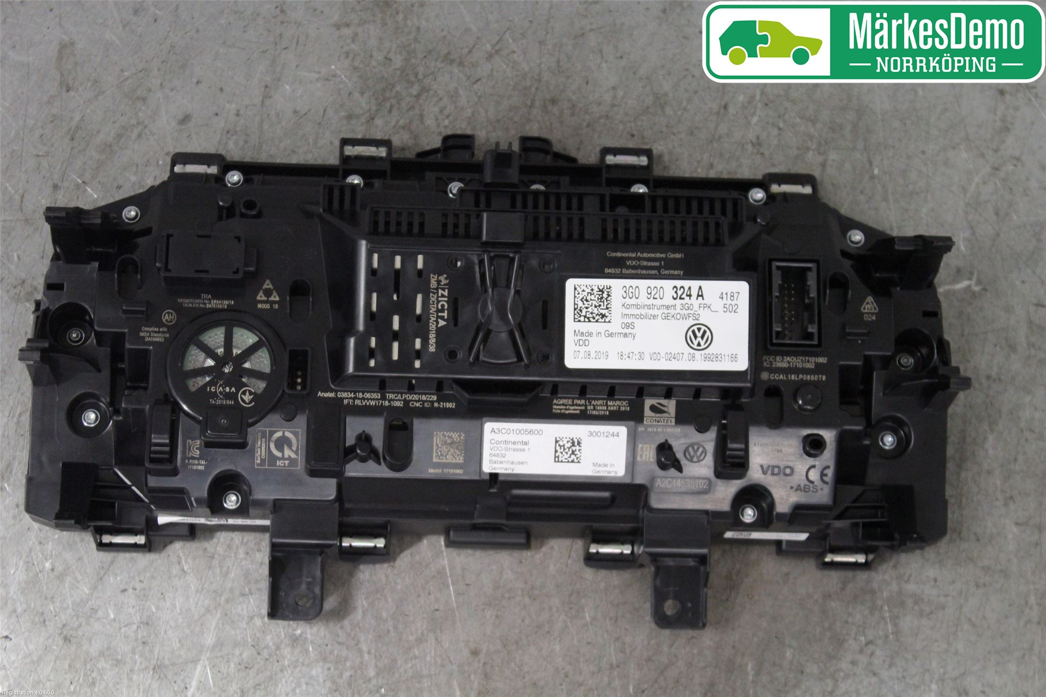 Volkswagen VW PASSAT 20-24 Instrument Komb