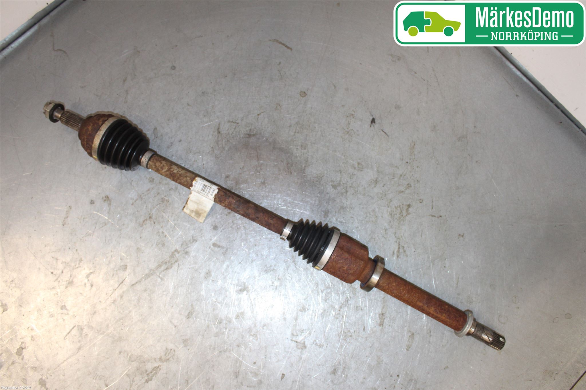 Renault CLIO III  09-12 Drivaxel Fram Höger