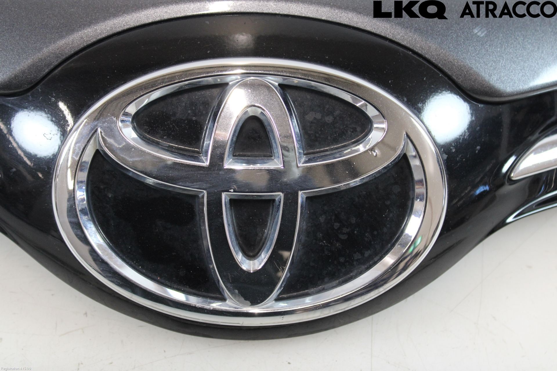 Toyota AVENSIS 16-18 Grill Komp