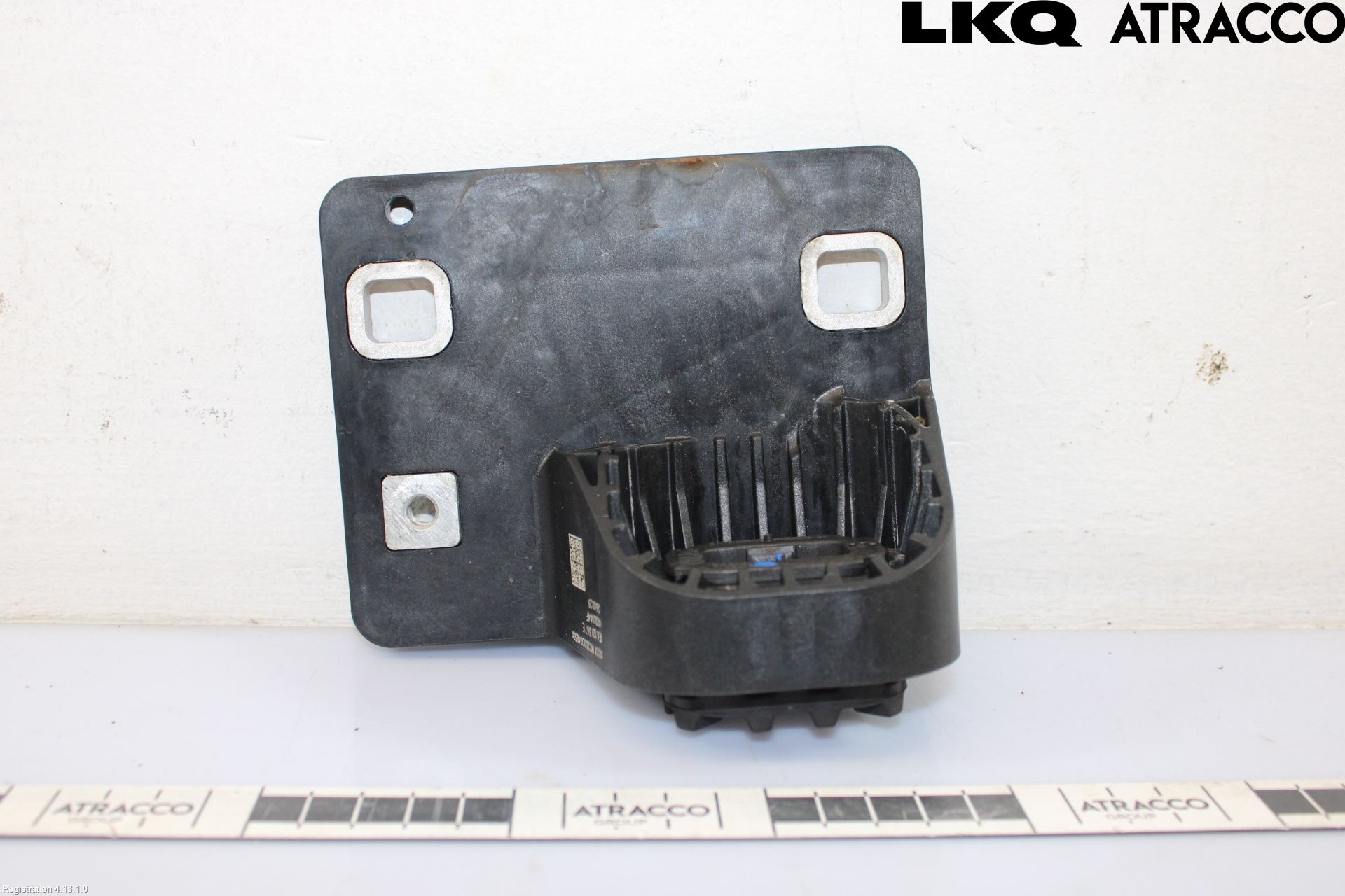 Volkswagen VW ID.3 21- Kylarfäste-Ram-Balk
