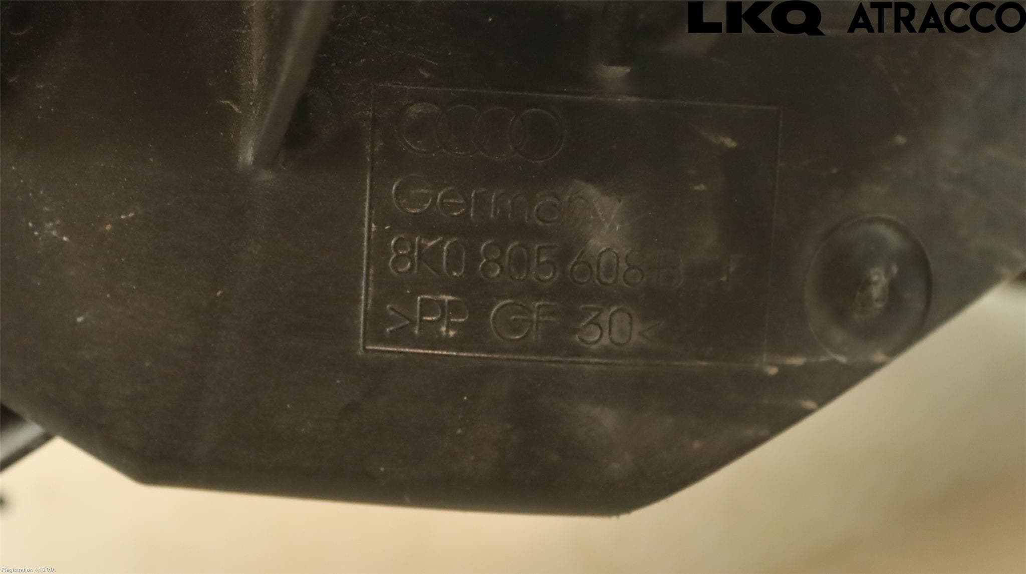 Audi A4 12-15 Strålkast Fästsarg