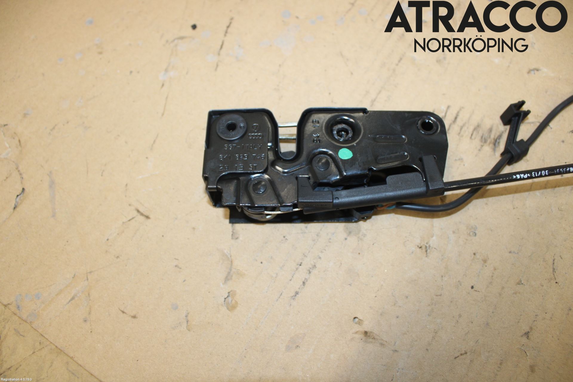 Audi A4 12-15 Huvlås