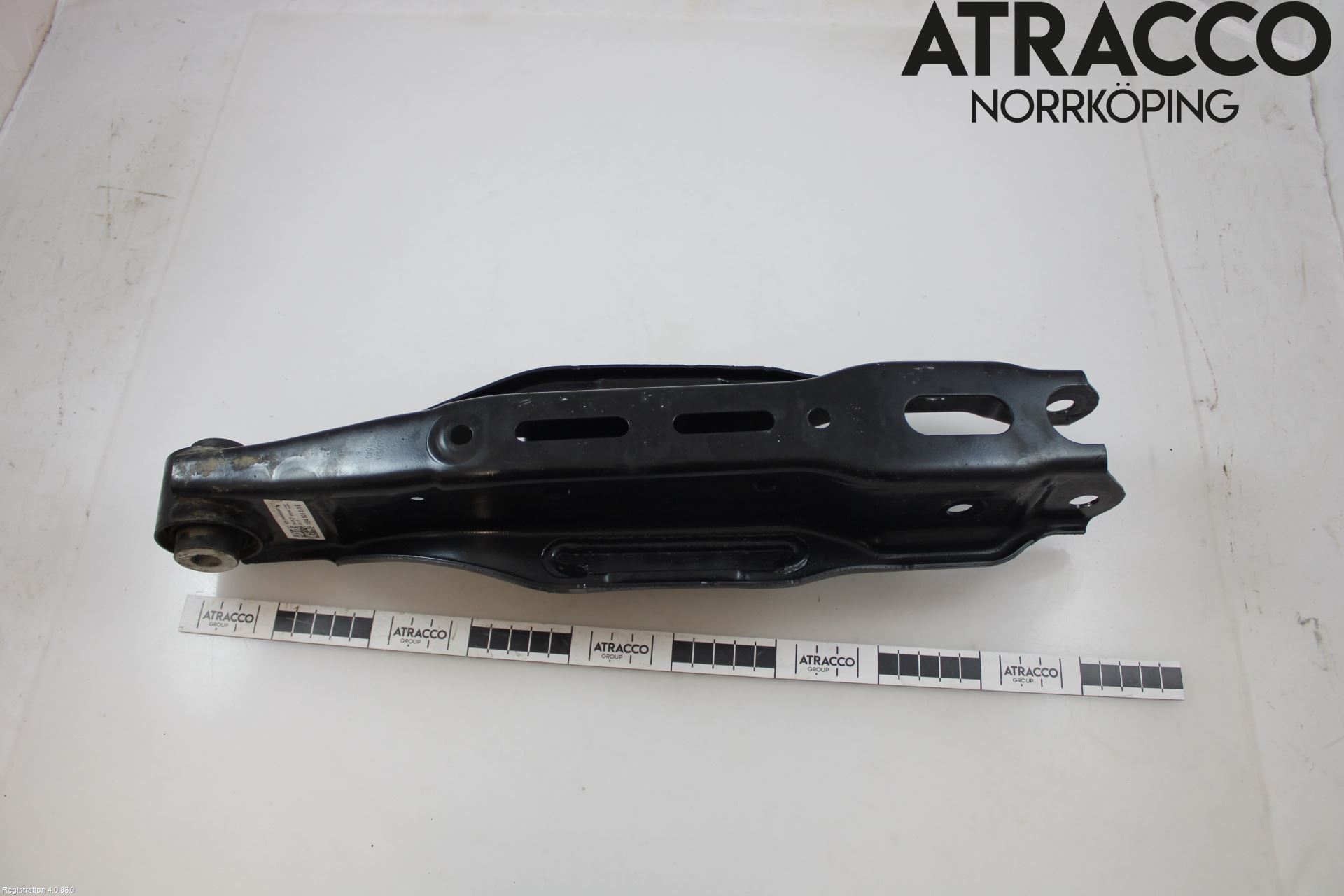 Audi Q4 E-TRON FZ 22- Bärarm Bak Höger