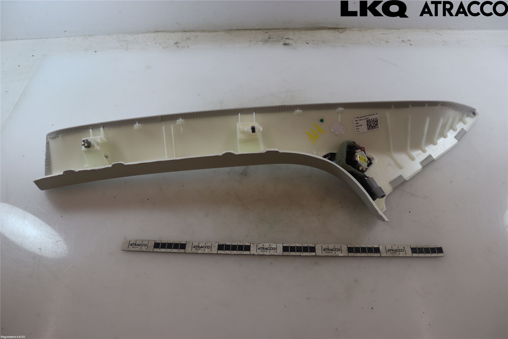 Jaguar I-PACE 18- Inr Plastd A-B-C Stolpe