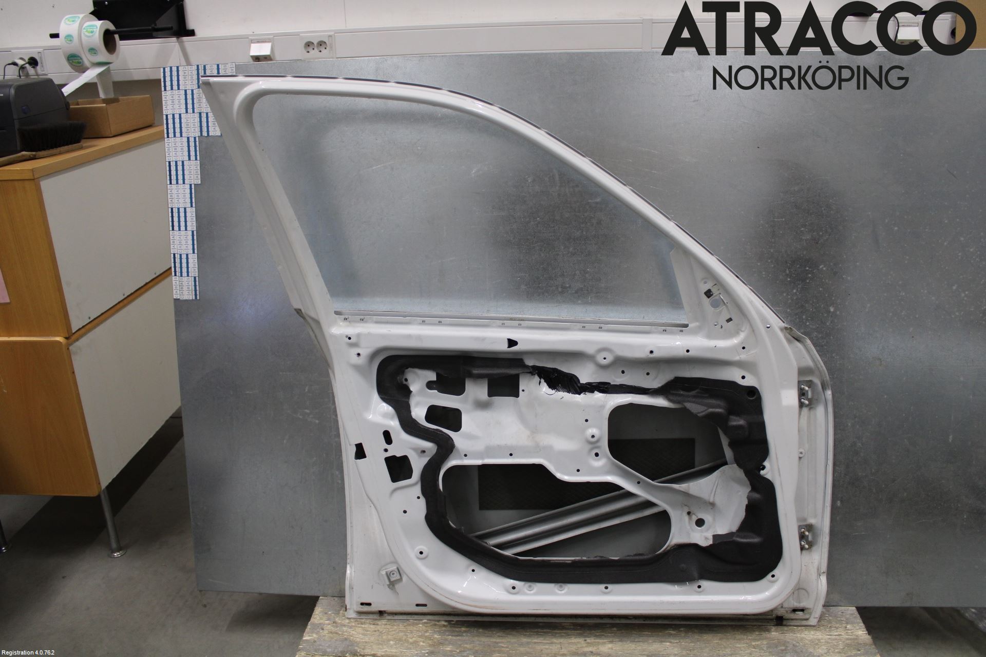 BMW X3 E83     03-10 Dörr Fram Vänster