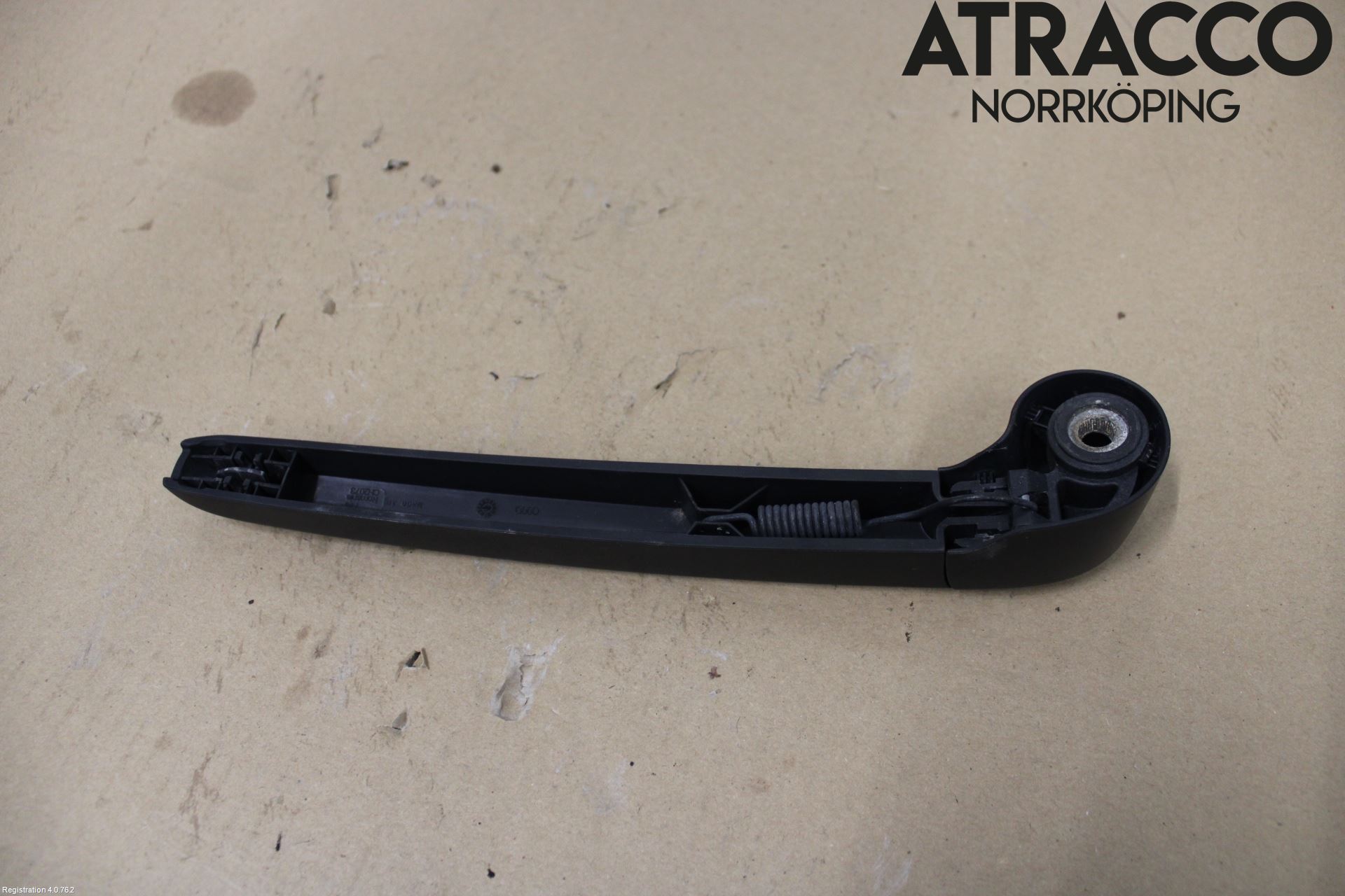 Audi Q2/SQ2 17- Torkararm-Bakruta