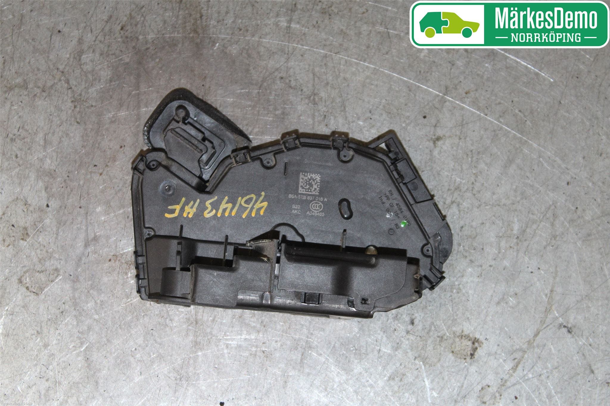 Skoda FABIA 15-21 Låskista-Dörrlås