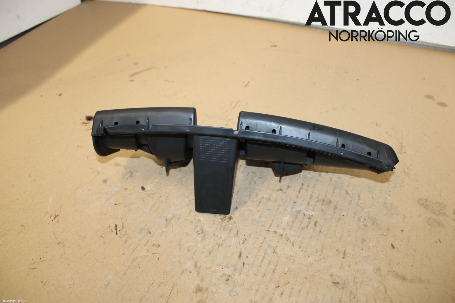 Volvo C30 07-10 Stötfångarfäste Bak Vä