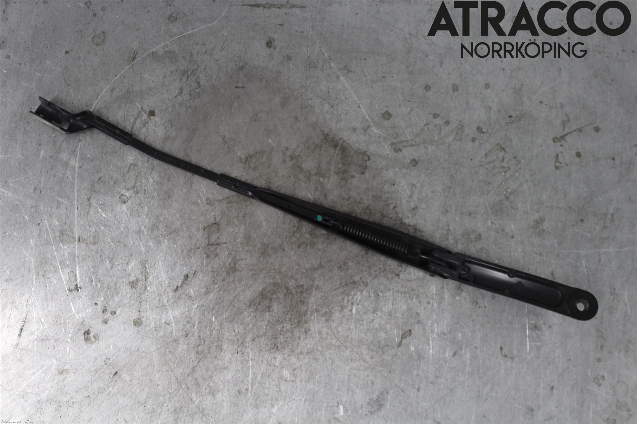 Volkswagen VW TIGUAN 16-24 Torkararm Armar Vindruta