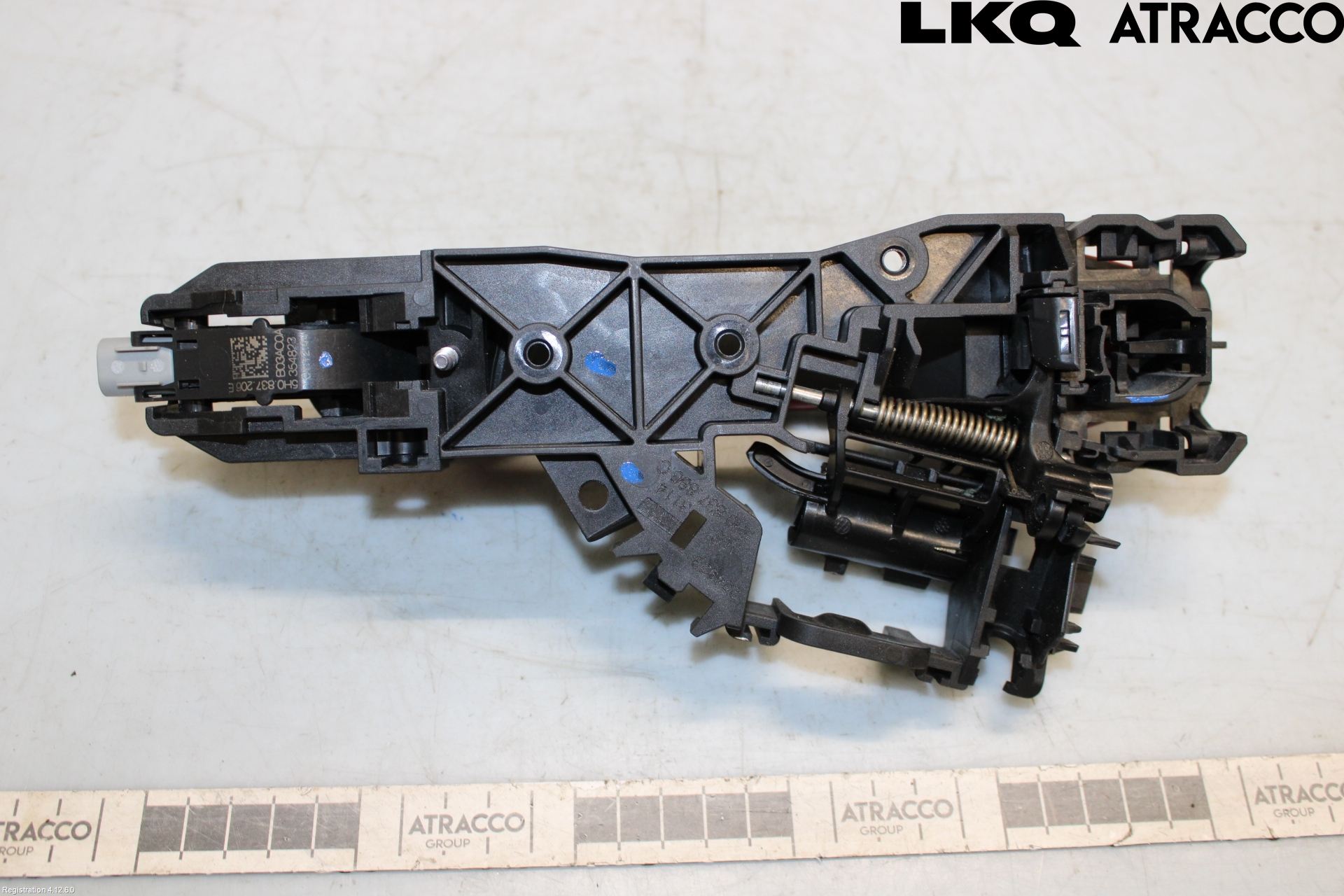 Volkswagen VW PASSAT 24- Dörrhandtag Yttre Hö