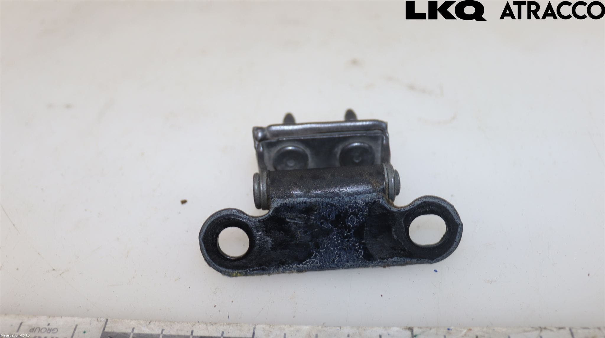 Lexus CT 200h Bakluckegångjärn Hö