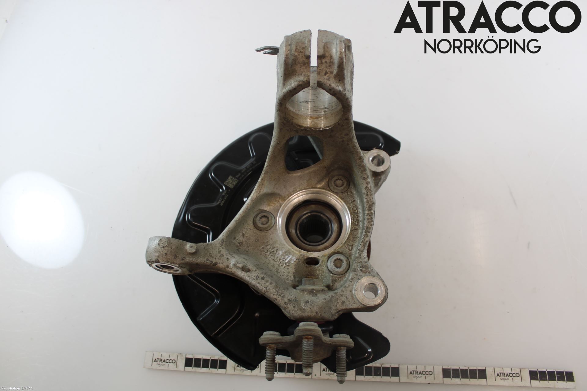 Audi A3/S3 8Y 21- Styrspindel Lagerhus Vä