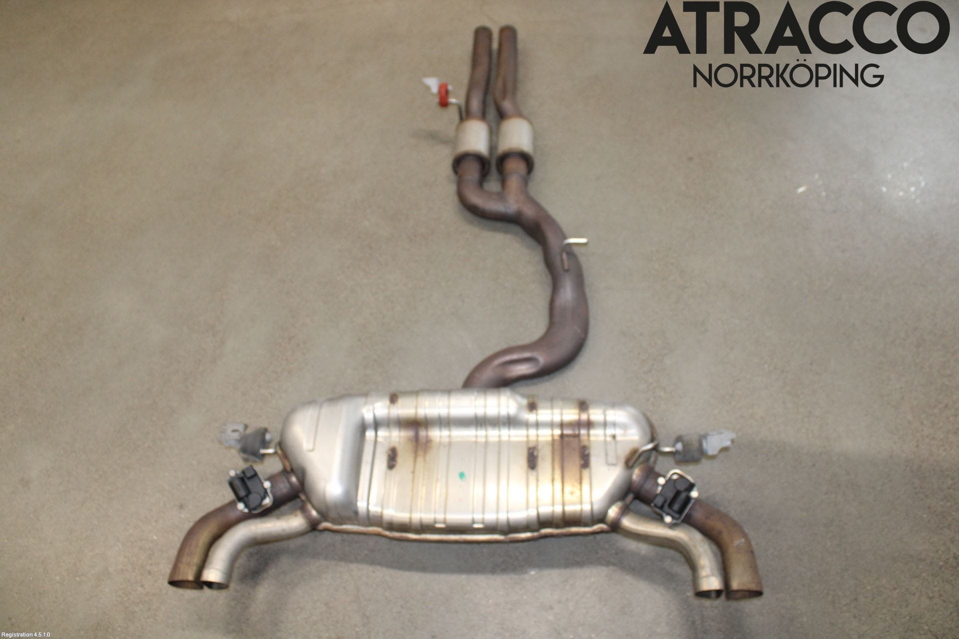 Audi A3/S3 8Y 21- Avgas Halvsats