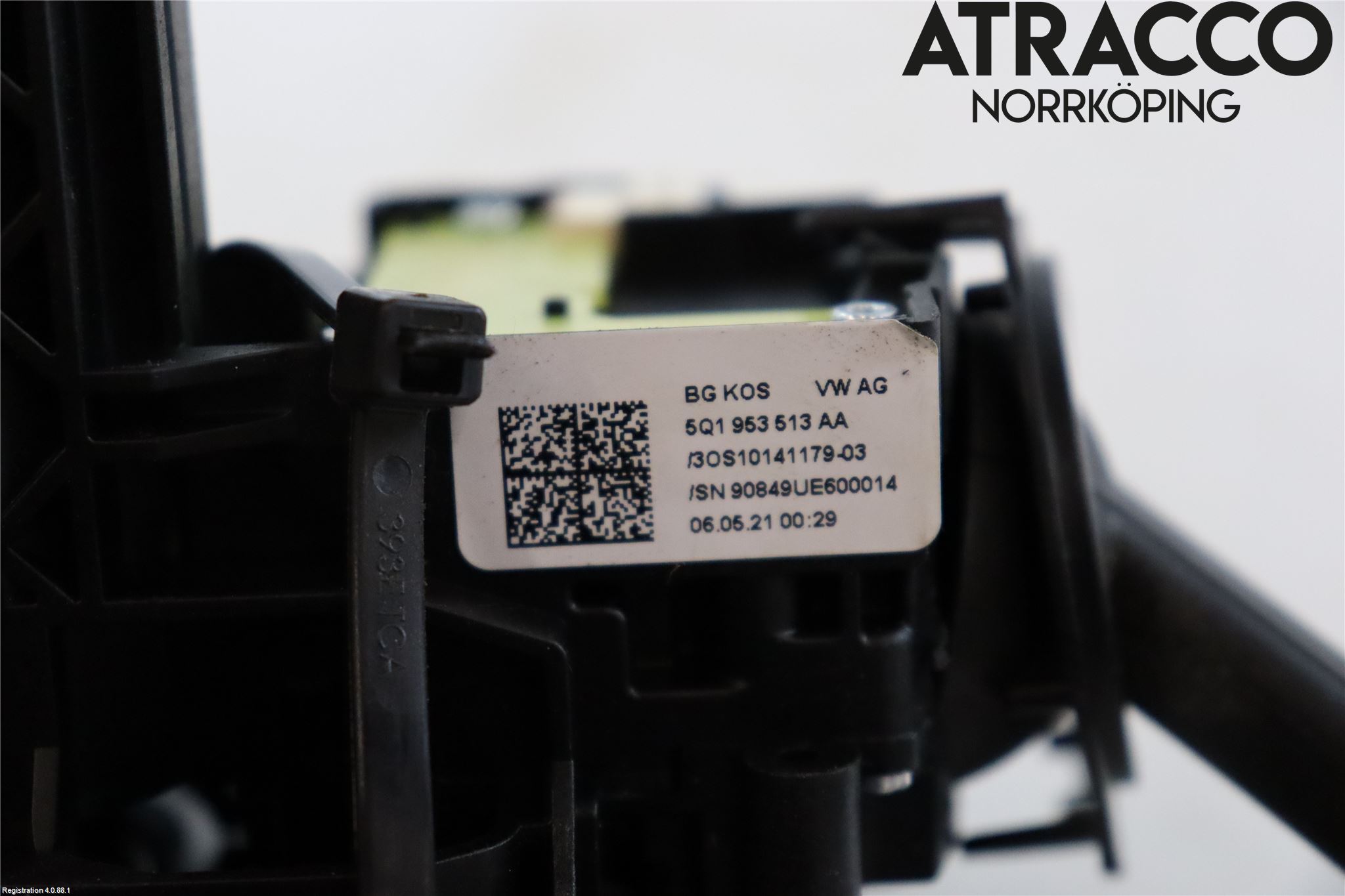 Volkswagen VW GOLF / E-GOLF VIII 20- Spakcentral