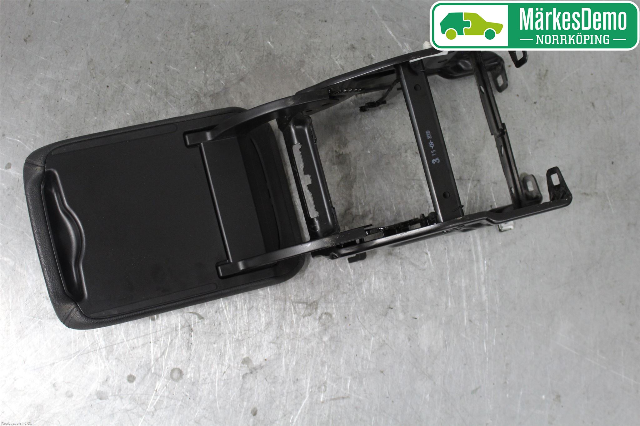 Audi A4/S4 08-11 Inredning Armstöd