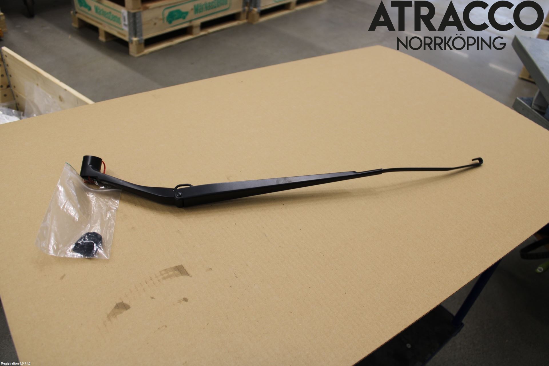 Nissan NOTE E12 14-20 Torkararm Armar Vindruta