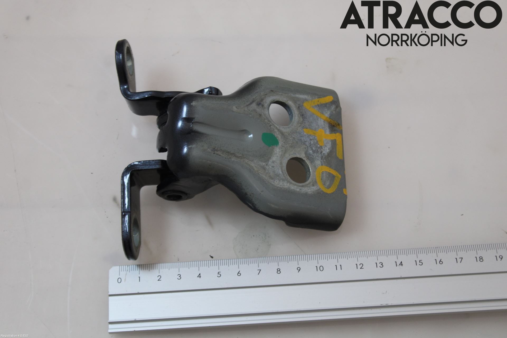 Ford FIESTA     06-08 Dörrgångjärn