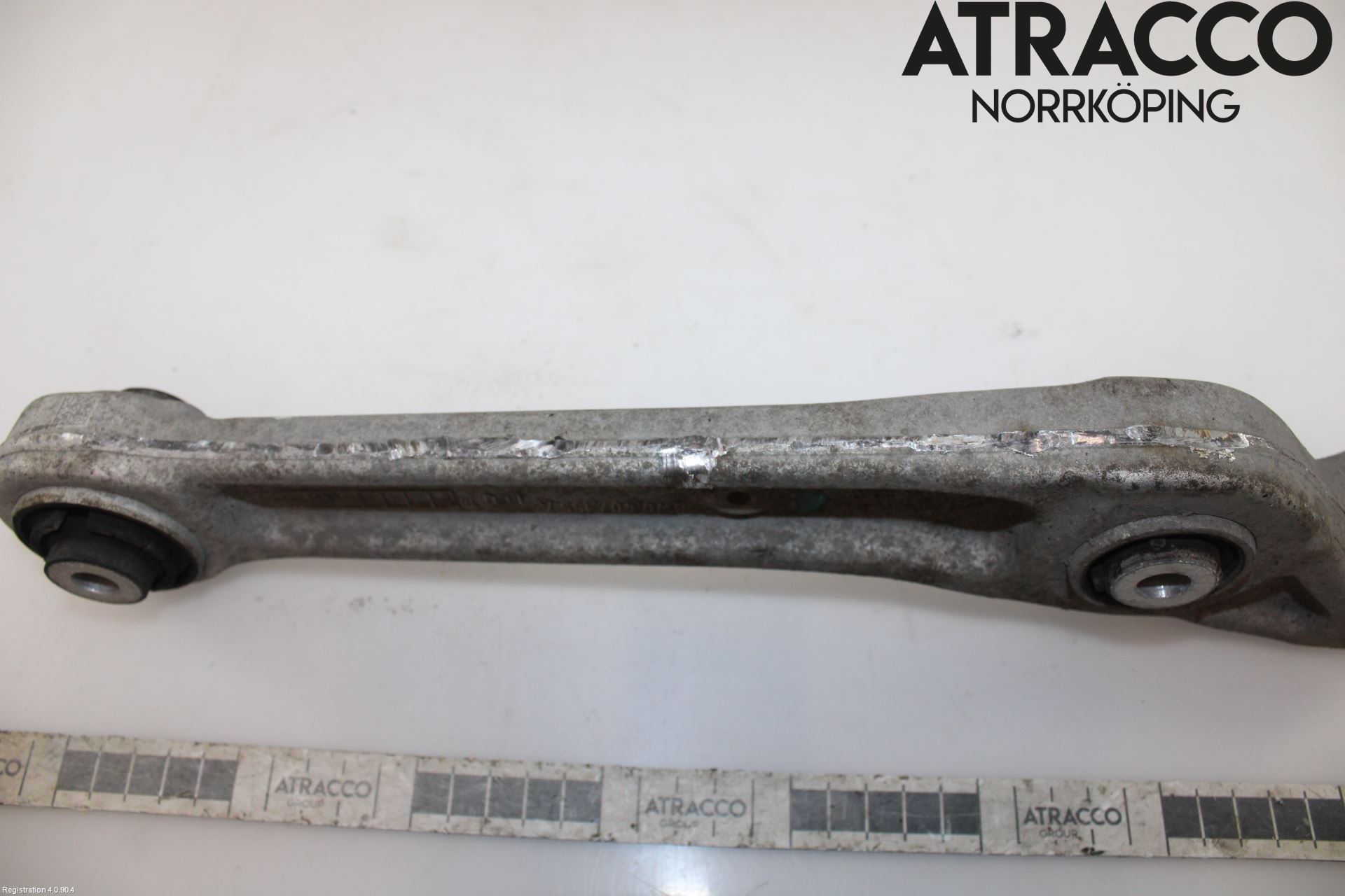 Audi A4/S4 B9 20- Bärarm Fram Undre Vä