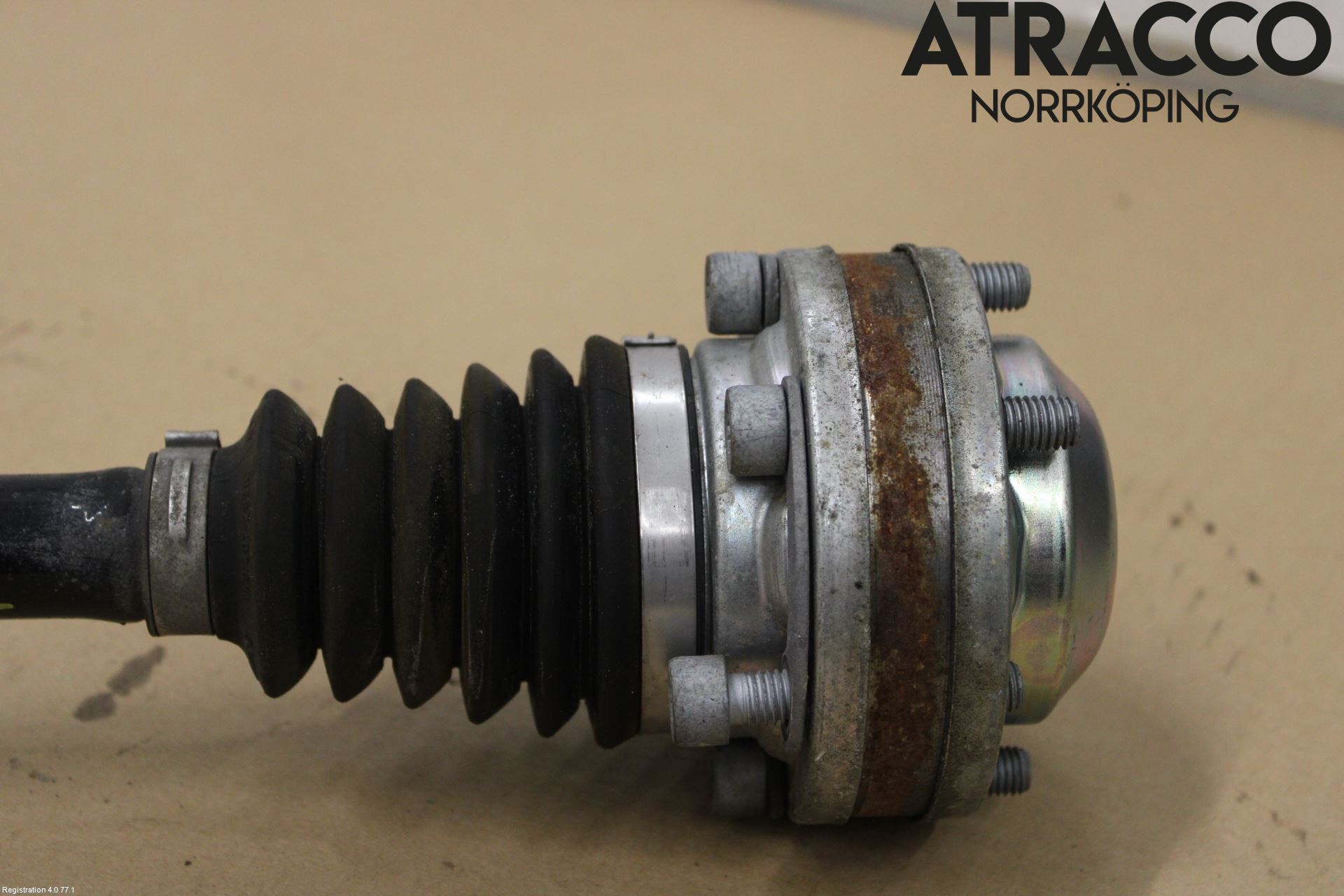 Volkswagen VW T-CROSS 19- Drivaxel Fram Vänster