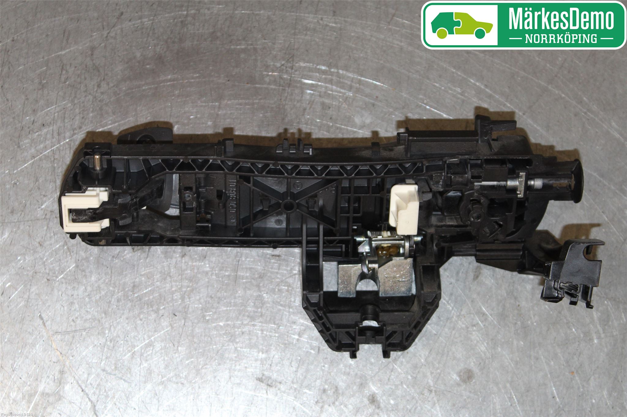 Mercedes-Benz MB C-KLASS (W204) 07-15 Dörrhandtag Yttre Hö
