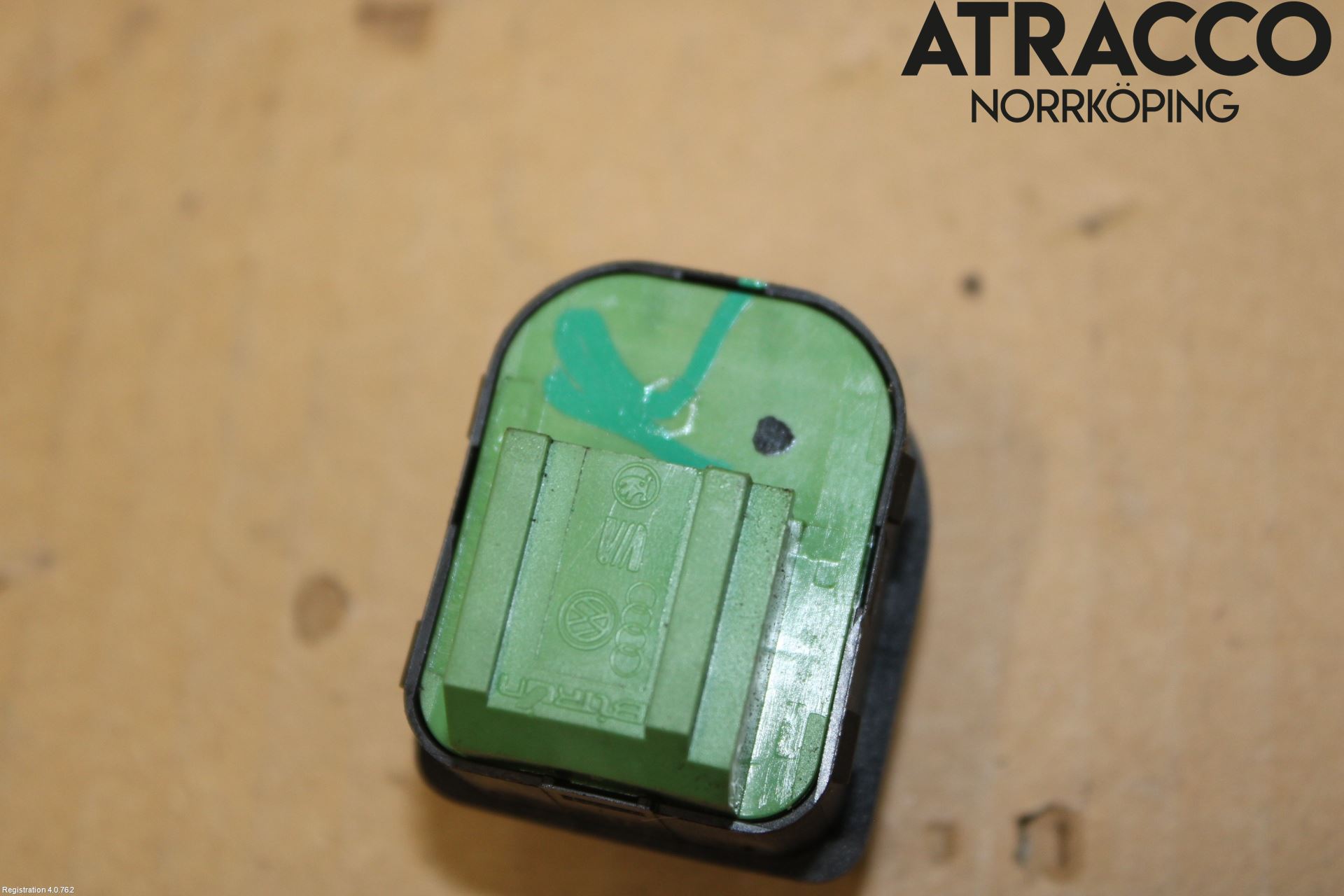 Volkswagen VW TRANSP/CARAVELLE (T5) 04-15 Strömställare Spegel