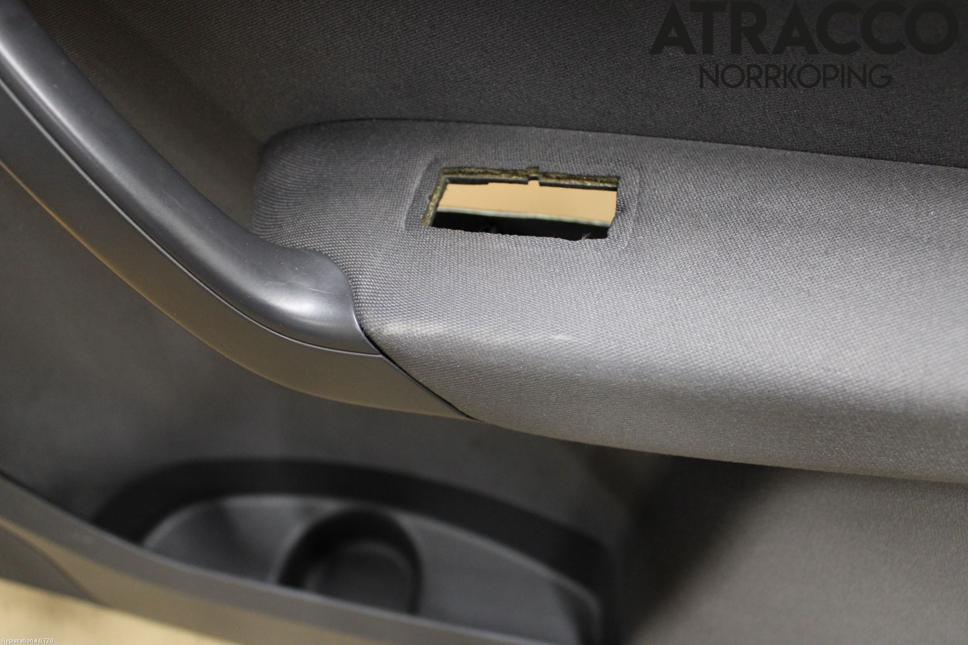 Volkswagen VW TOURAN 10-15 Dörrklädsel Hö