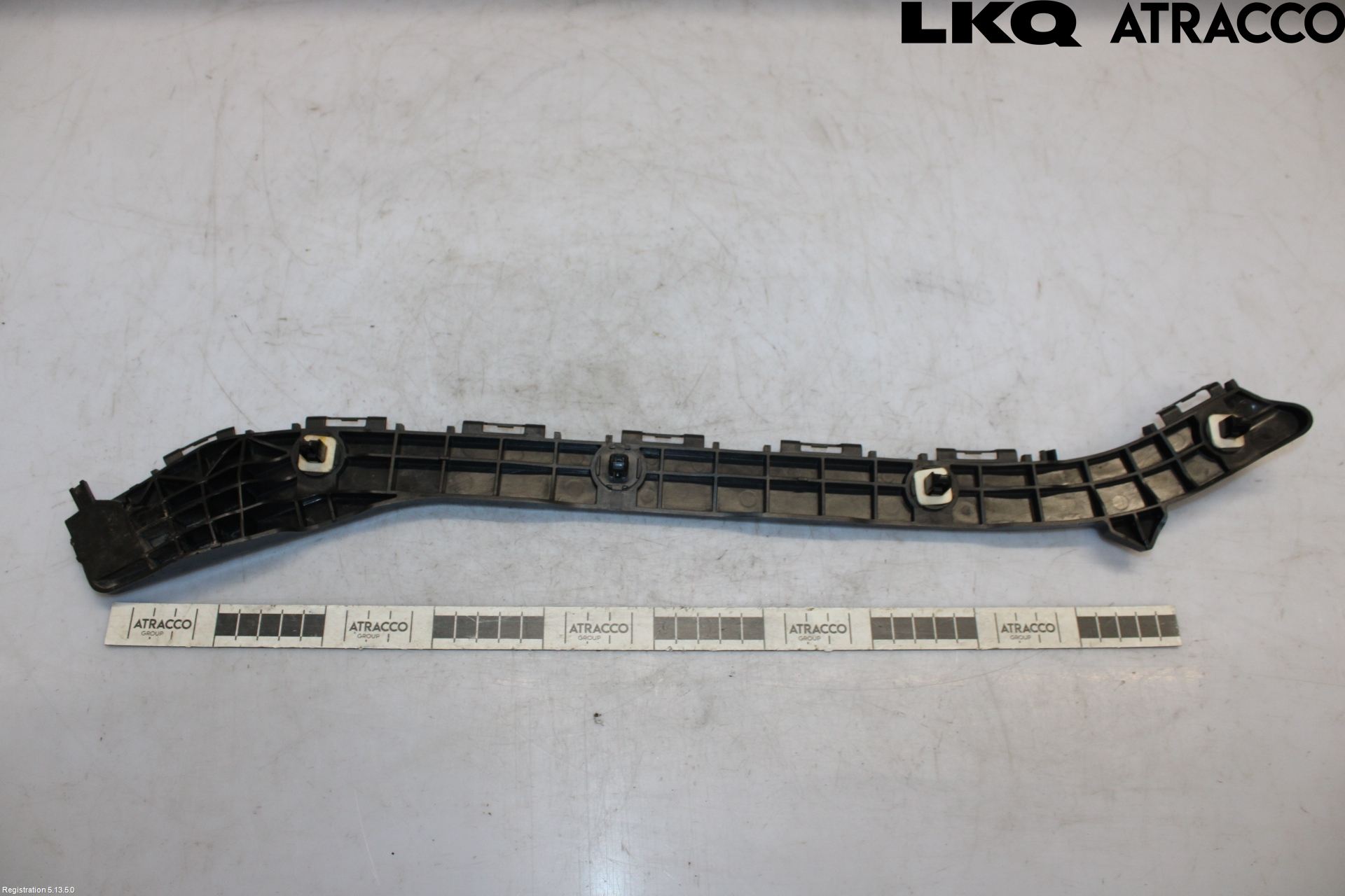 Toyota AURIS 13-19 Stötfångarfäste Bak Hö