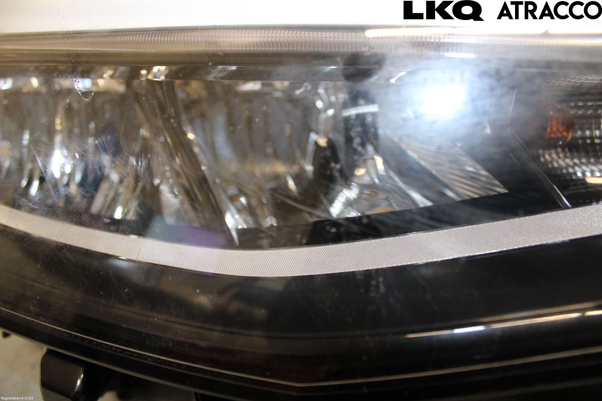 Volkswagen VW ID.4 21- Strålkastare Höger