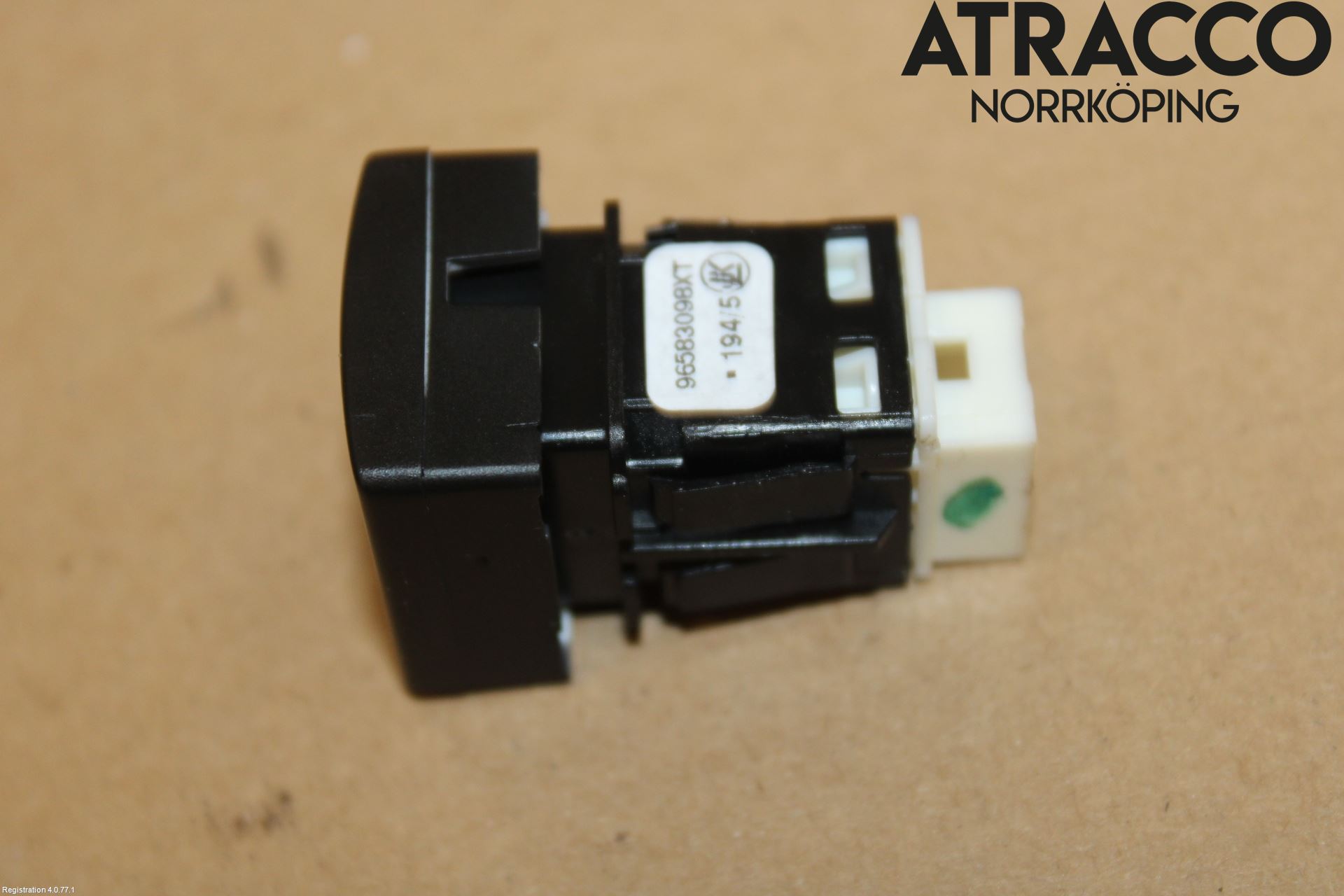 Peugeot PARTNER 08-15 Strömställare Övrigt