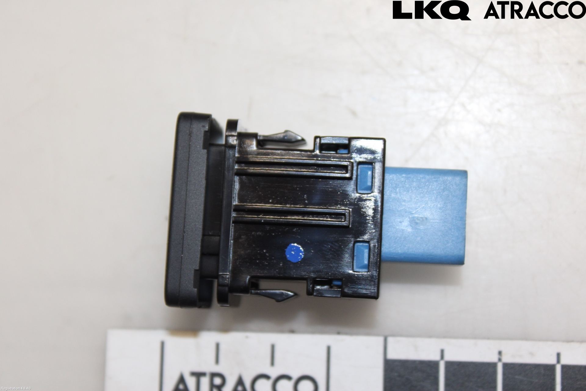 Mitsubishi OUTLANDER 13-21 Strömställare Antisladd