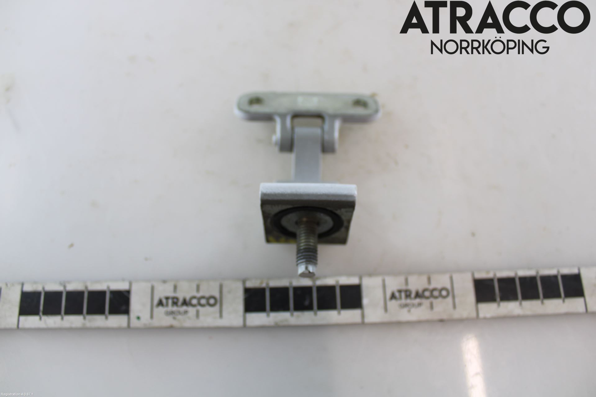 Audi A3/S3 8Y 21- Bakluckegångjärn Hö