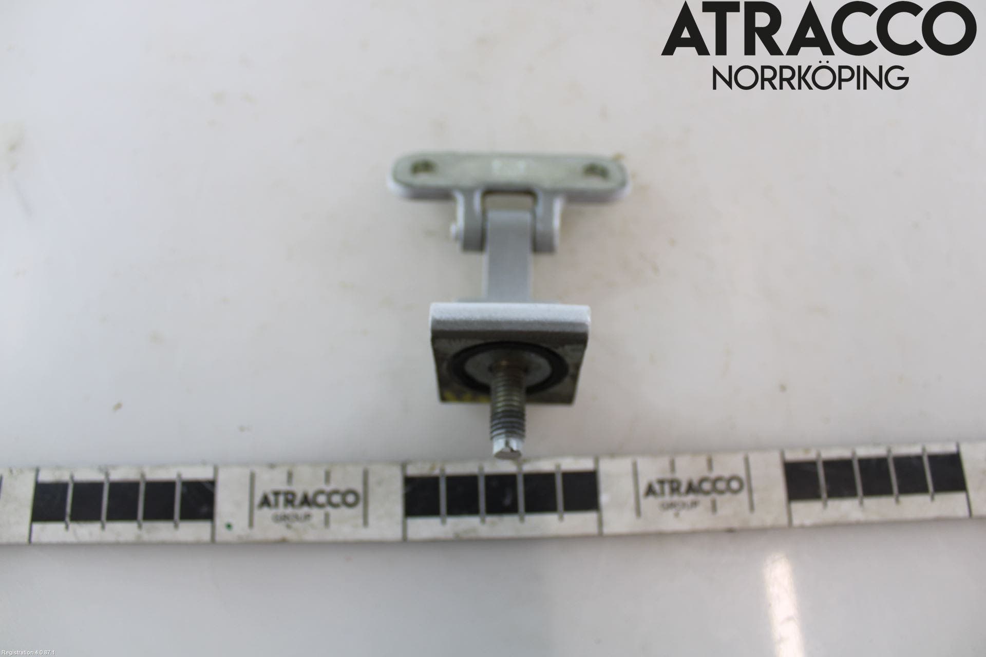 Audi A3/S3 8Y 21- Bakluckegångjärn Hö