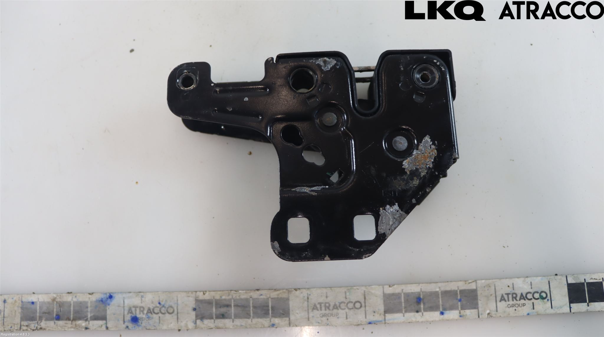 Audi A4/S4 05-07 Huvlås