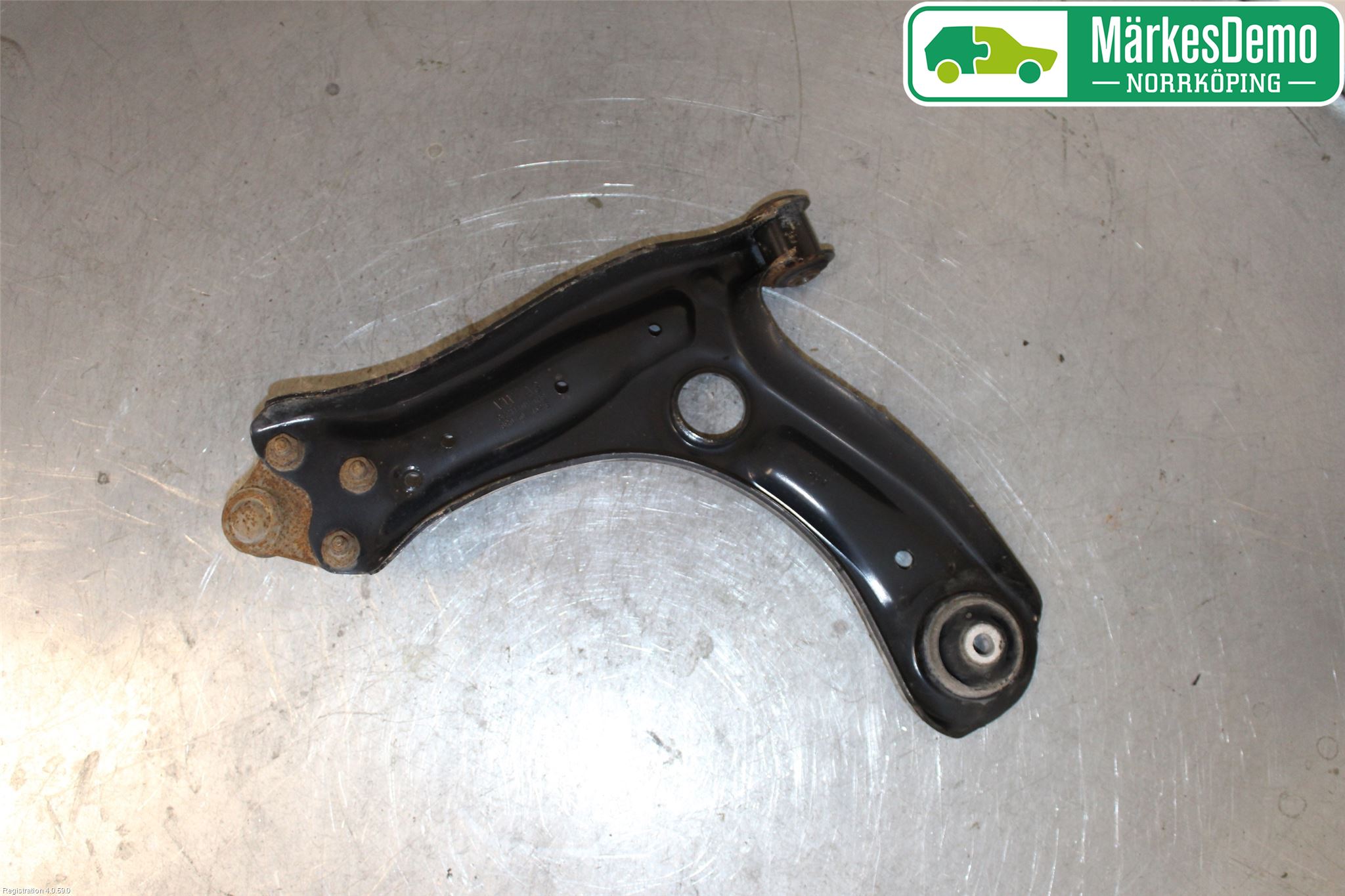 Skoda FABIA 07-14 Bärarm Fram Undre Hö