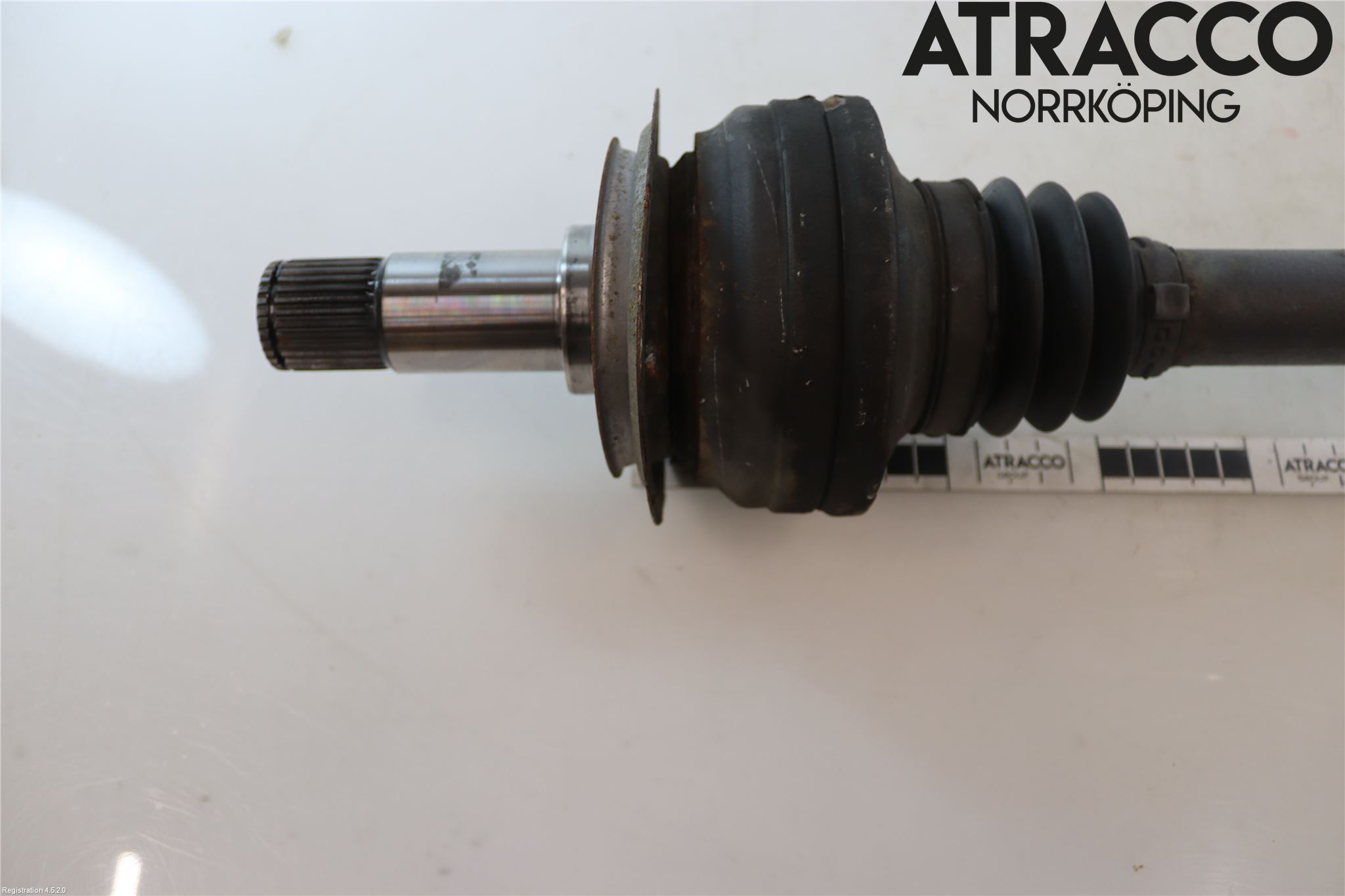 Mercedes-Benz MB CLS (C218/X218) 11-17 Drivaxel Bak Höger