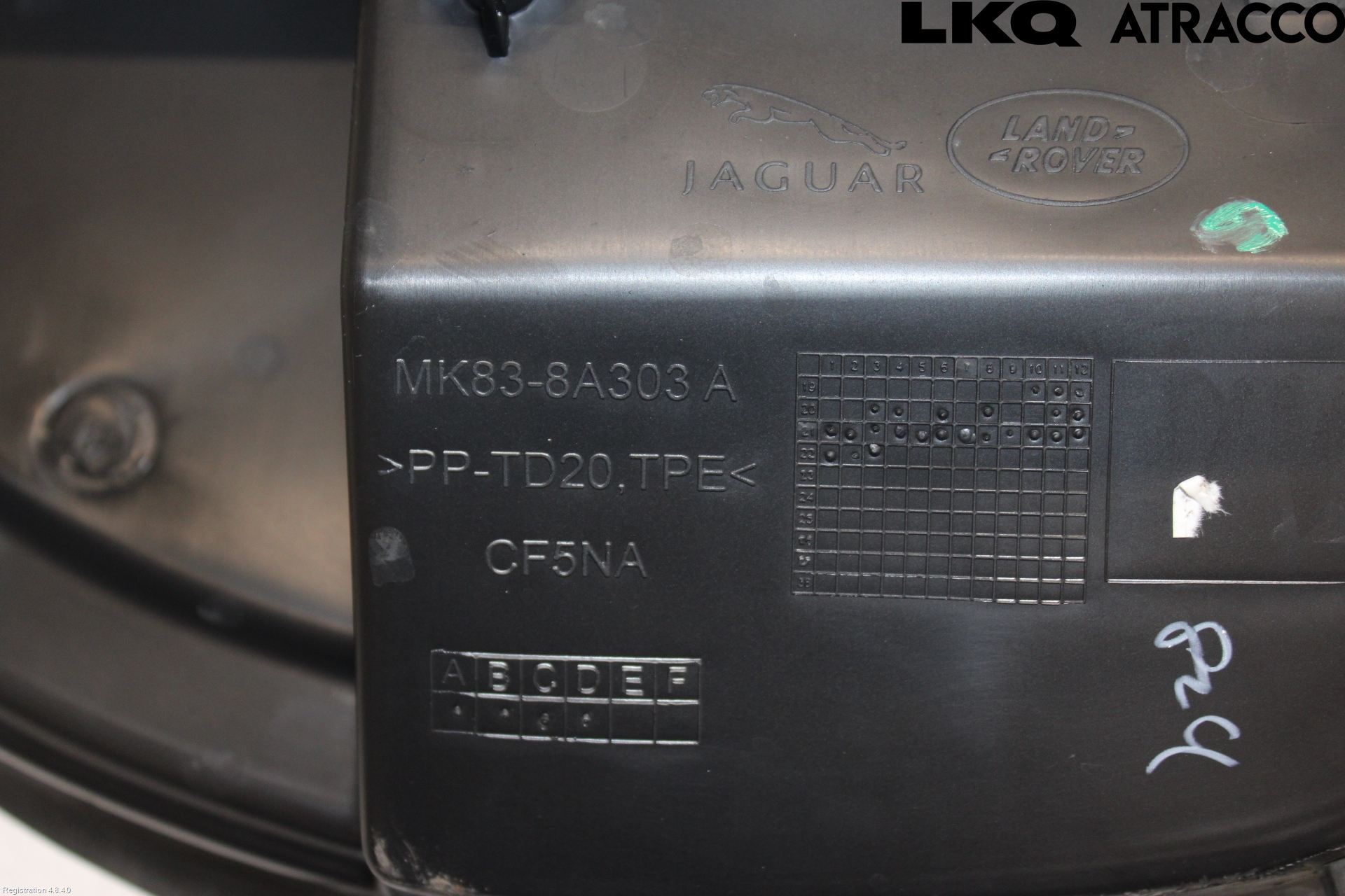 Jaguar F-PACE Deflektor Plåt-Plast Kylning