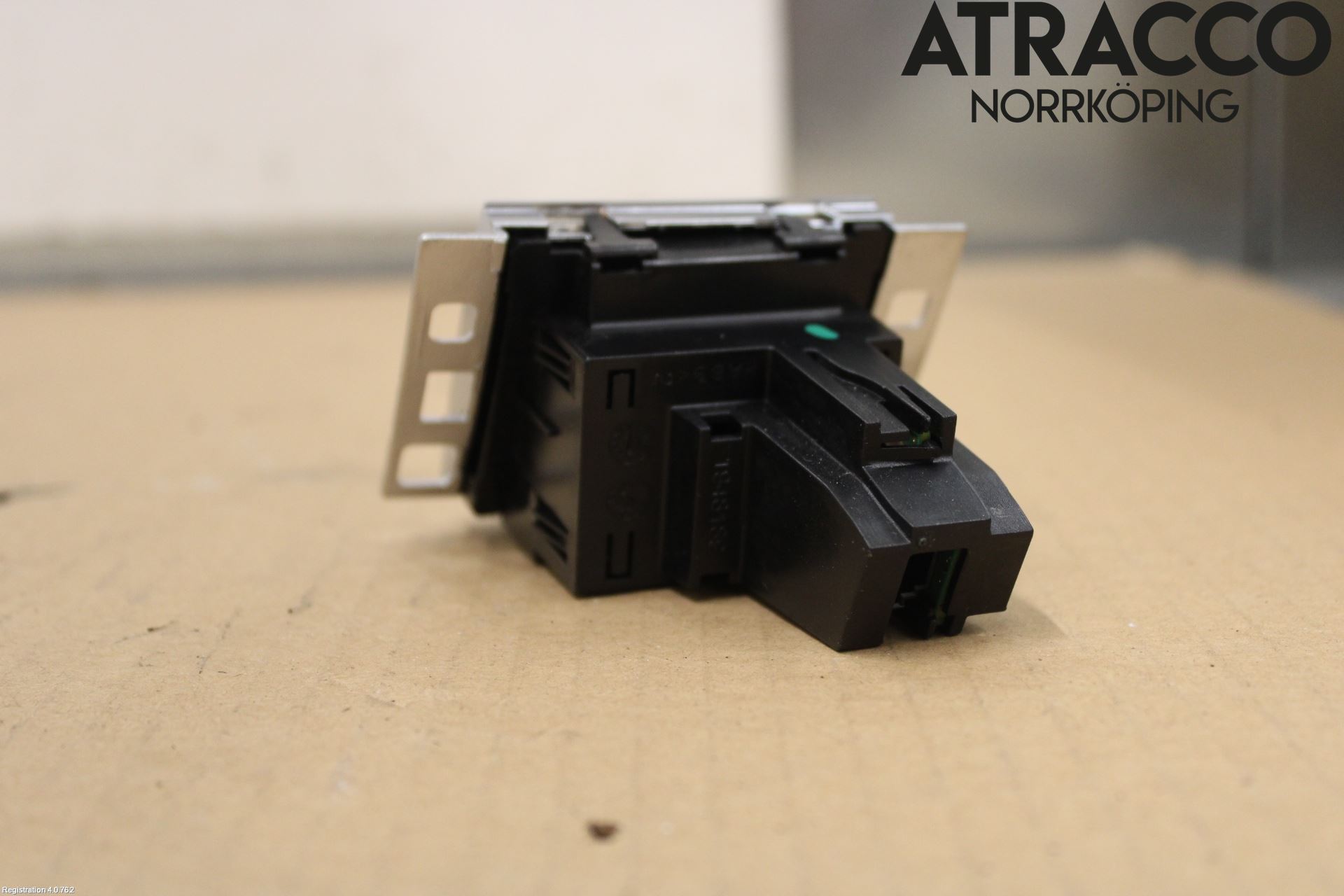 Volkswagen VW PASSAT 11-14 Instrument Klocka