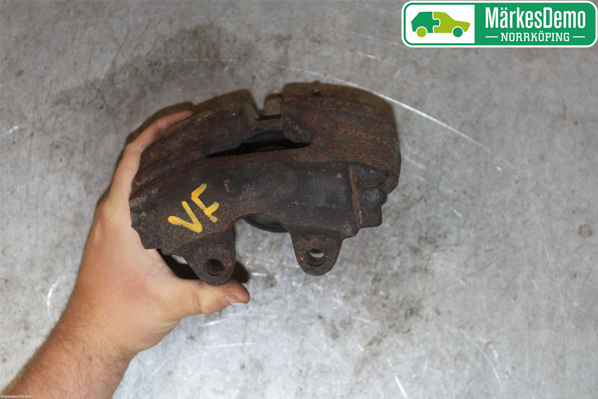 Volkswagen VW TRANSP/CARAVELLE (T5) 04-15 Bromsok Fram Vänster