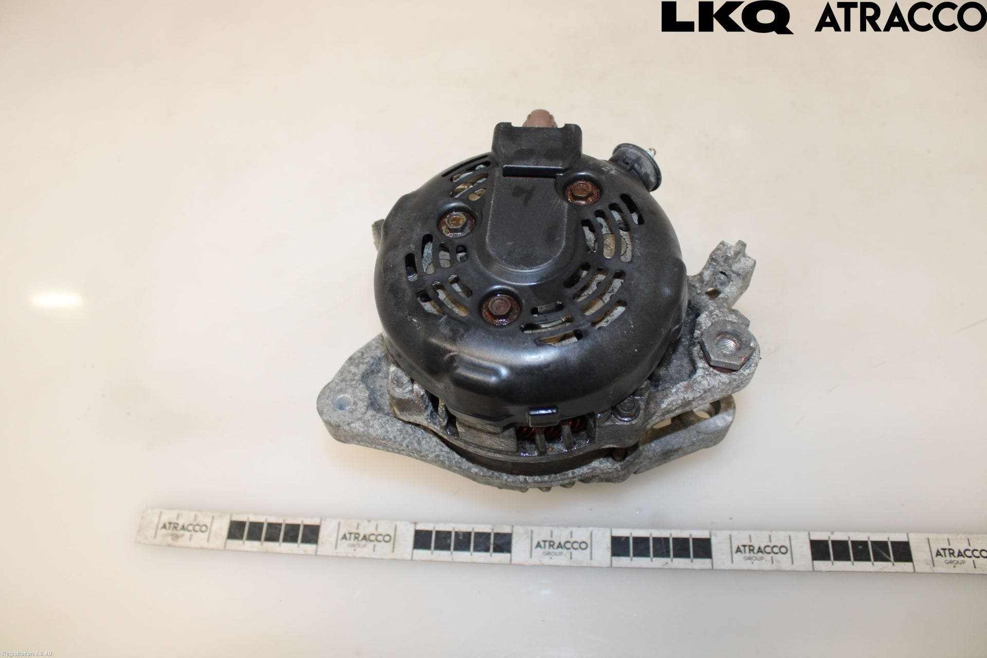 Toyota YARIS XP130 12-14 Generator