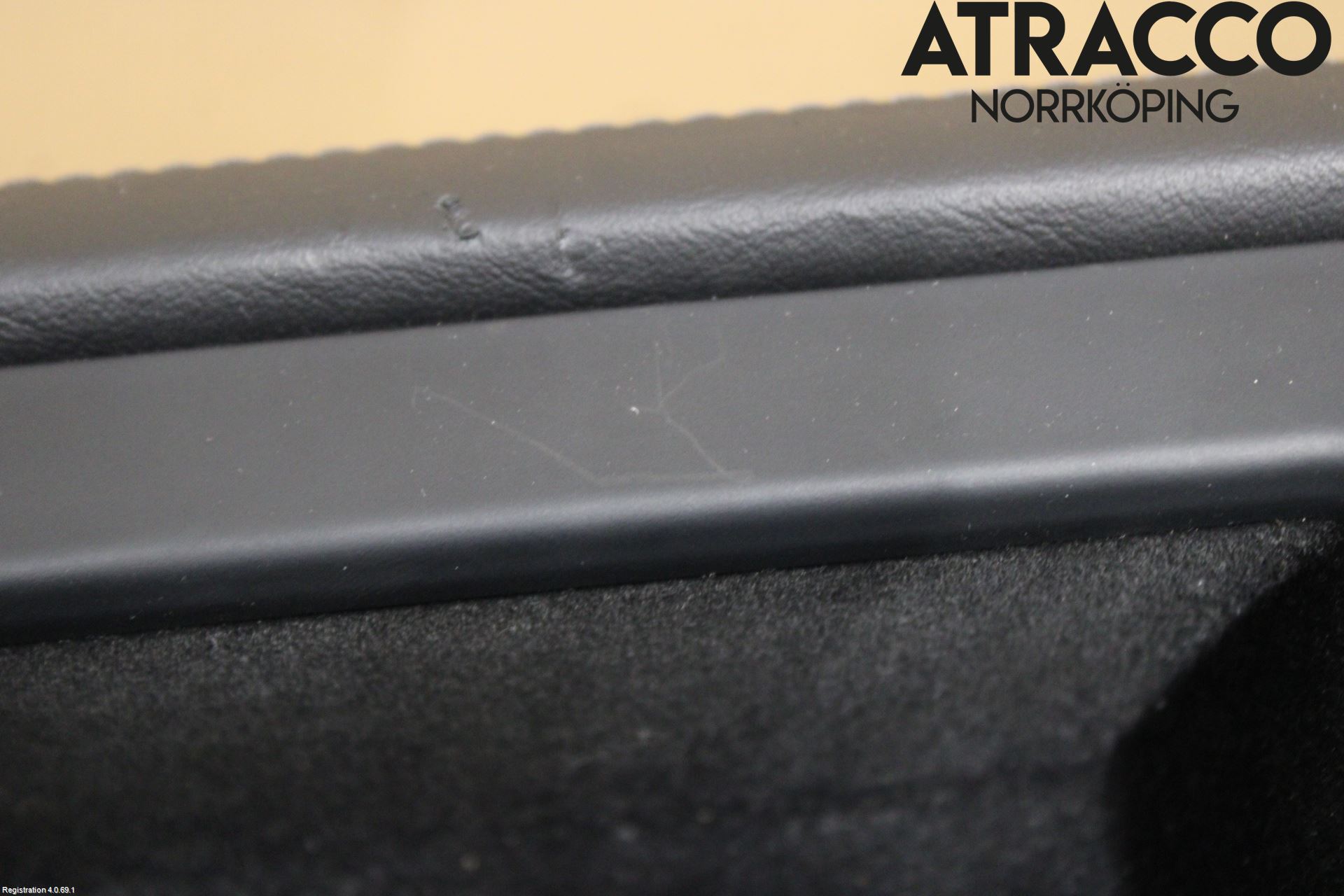 Audi A8/S8 4E  02-09 Instrumentkonsoll Mitt