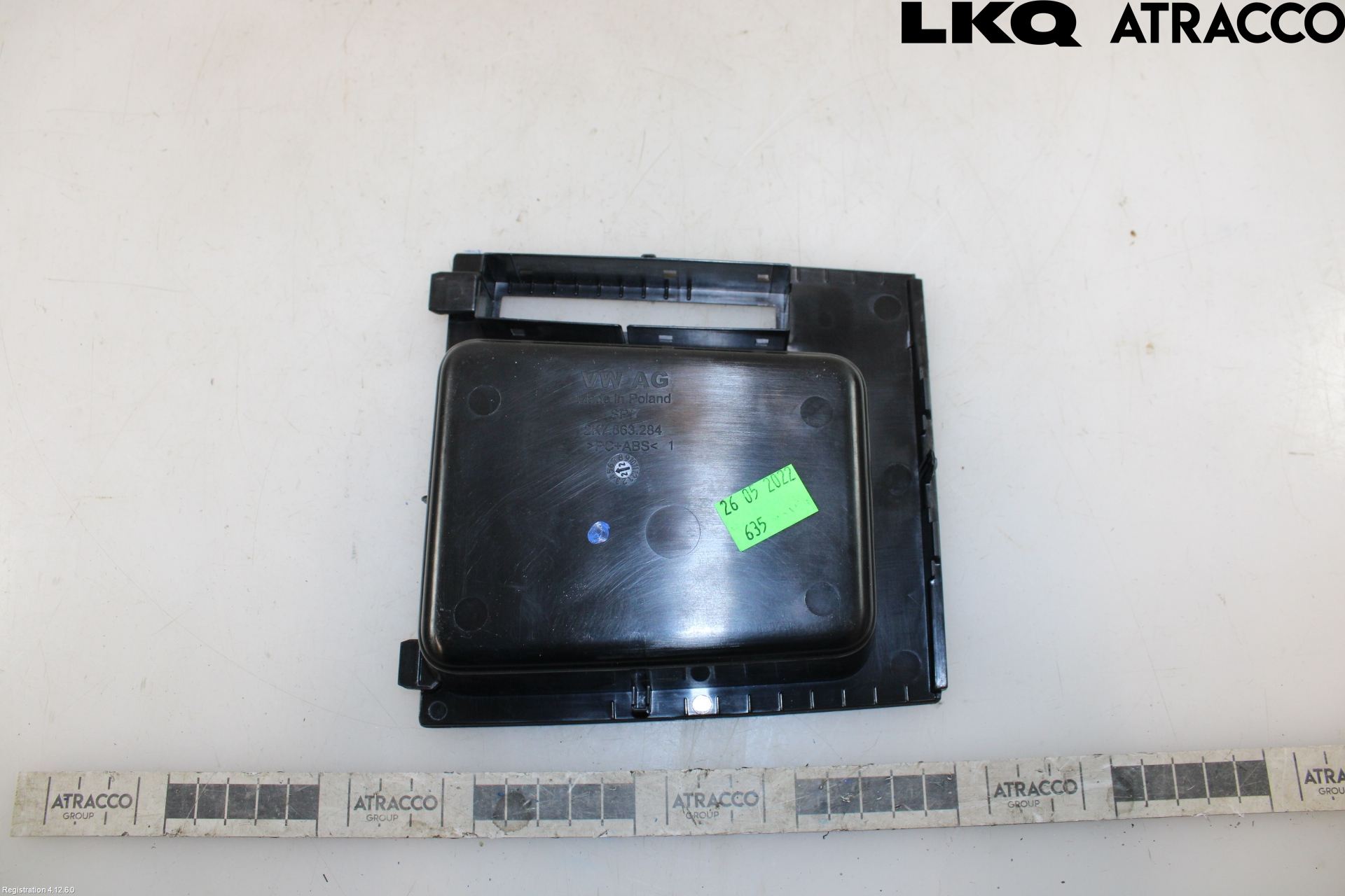 Volkswagen VW CADDY 21- Instrumentkonsoll Mitt