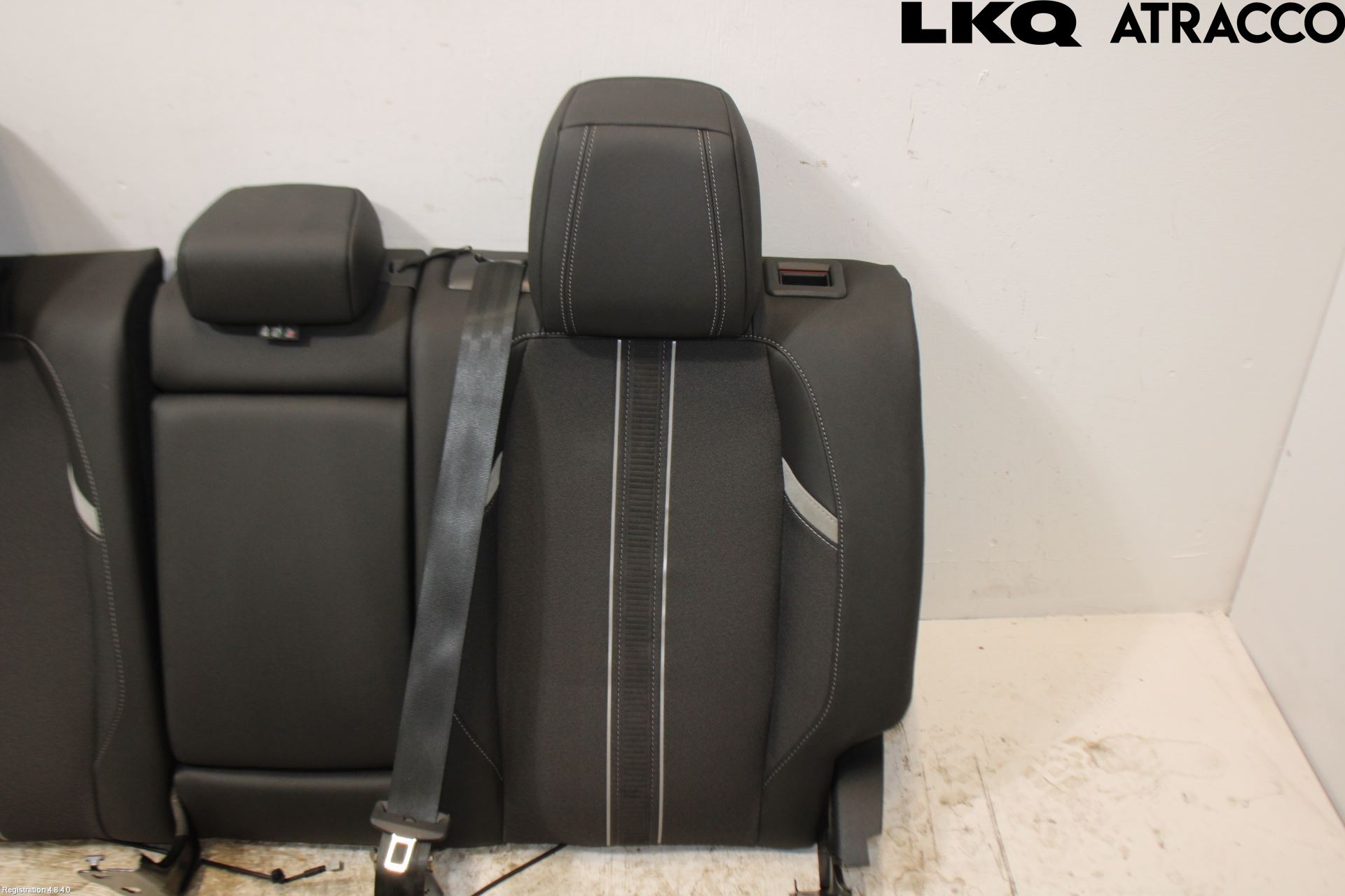 Opel ASTRA L 22- Inredning Ryggdyna Bak
