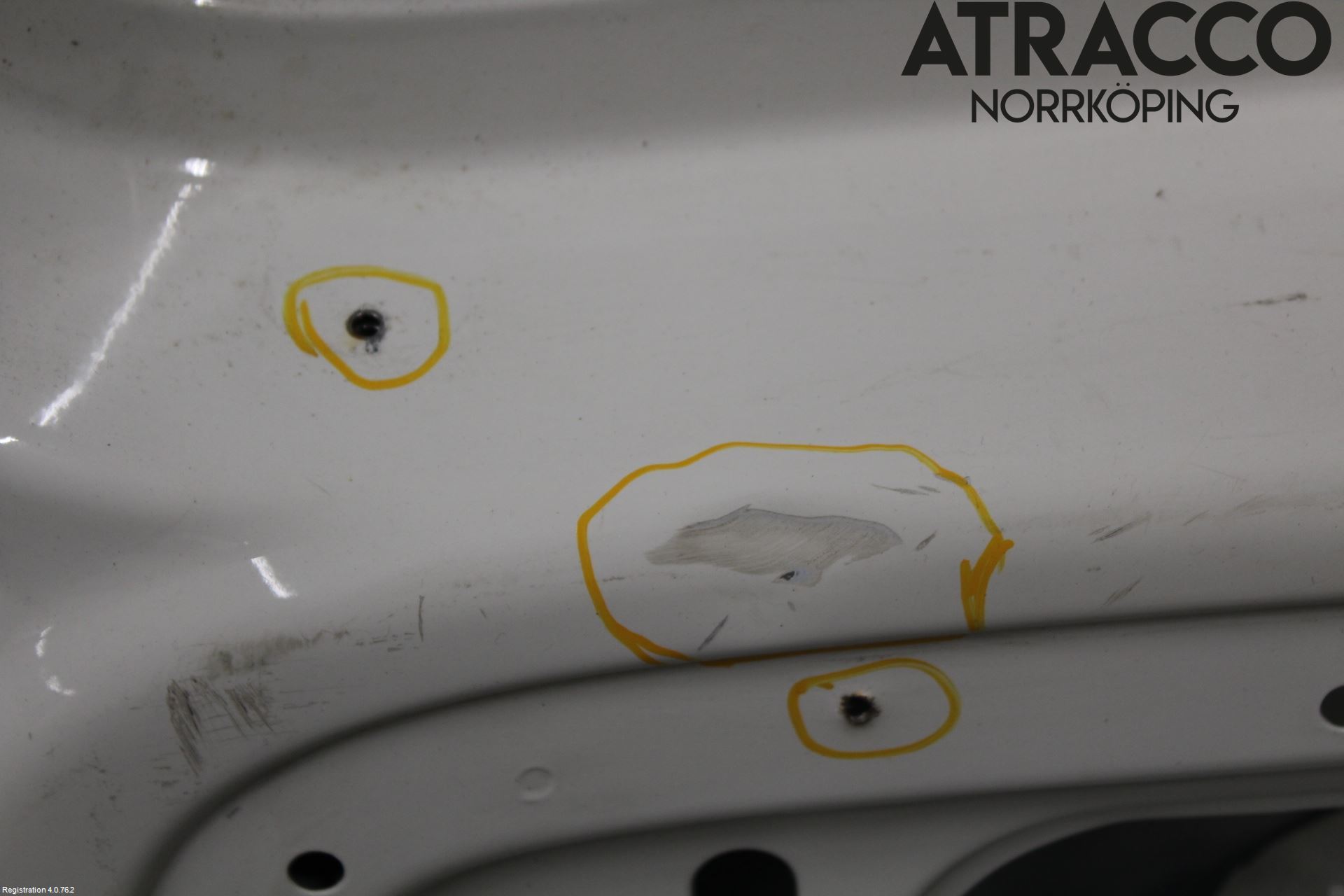 Volkswagen VW CADDY      04-10 Dörr Bak Van-Skåp Höger