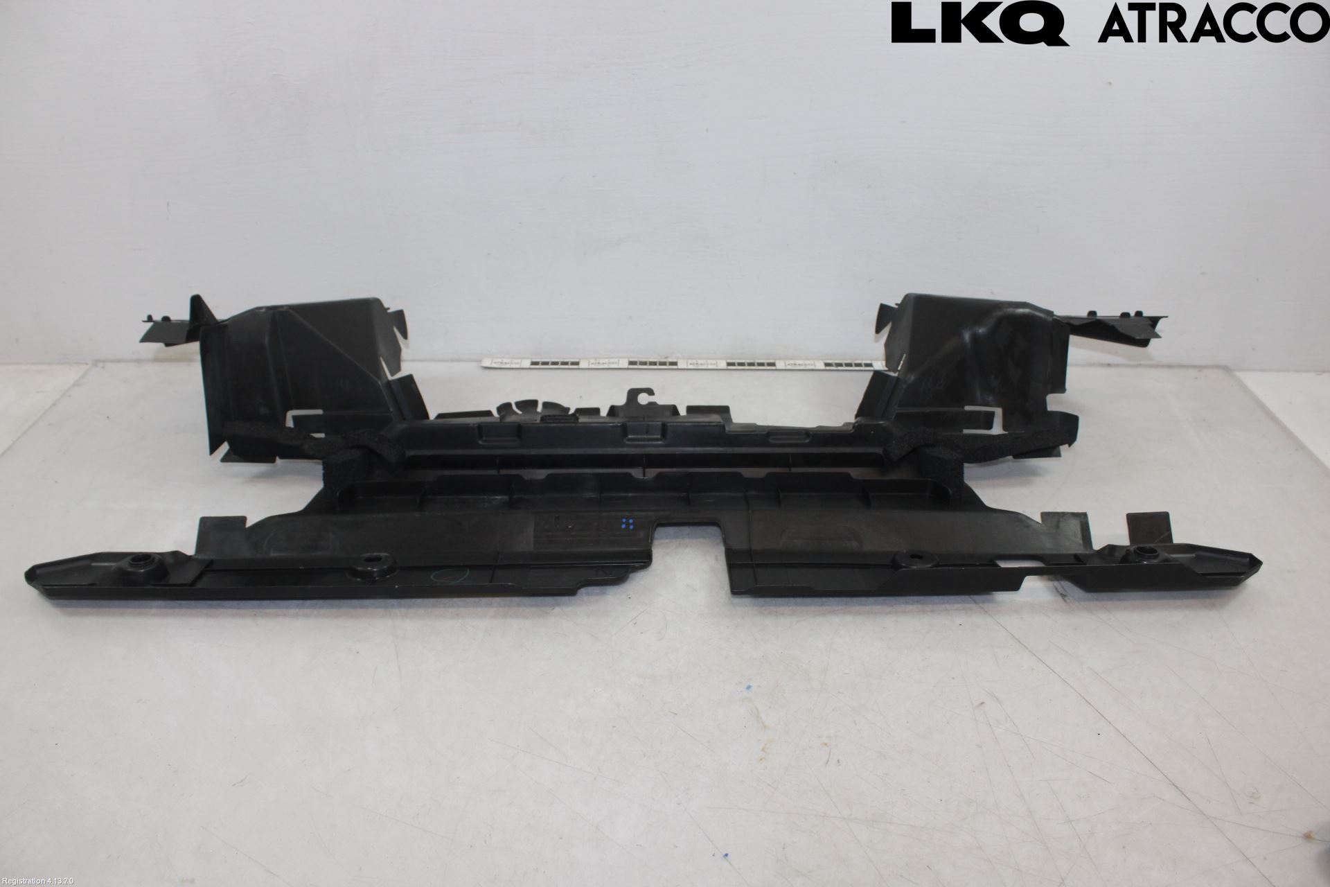 Toyota RAV4 13-18 Deflektor Plåt-Plast Kylning